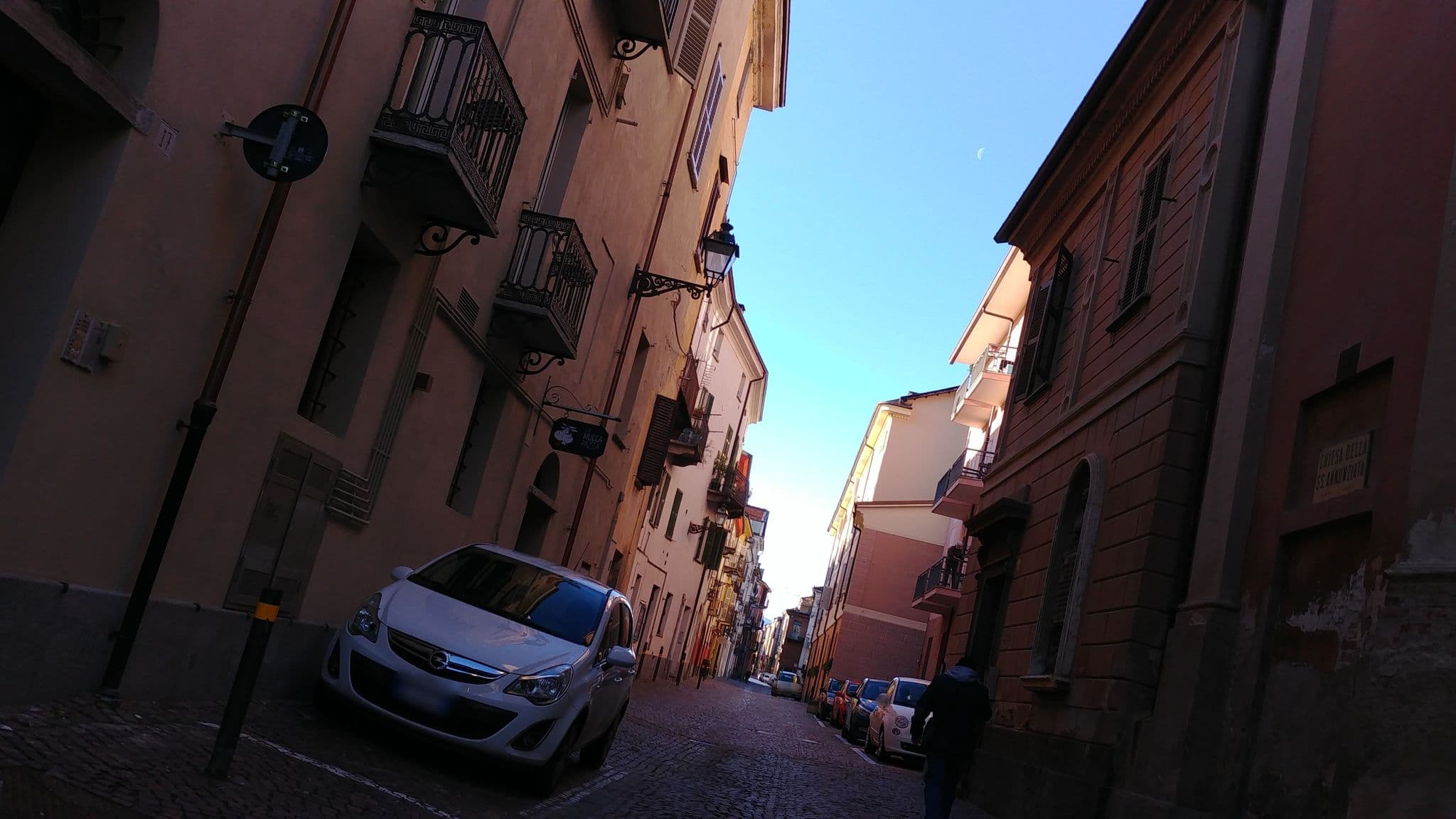 Street view near Osteria Senza Fretta Rooms for Rent, Cuneo — © francians (CC BY-SA · Mapillary)