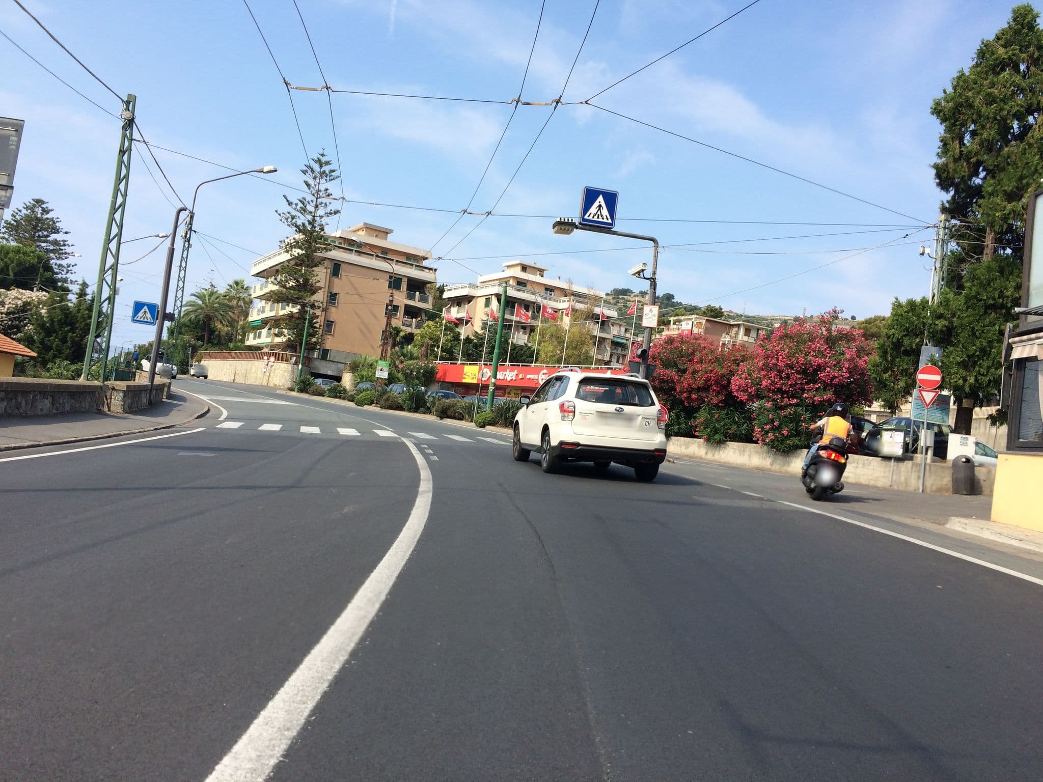 Street view near Villa Helios, Ospedaletti — © cxc (CC BY-SA · Mapillary)