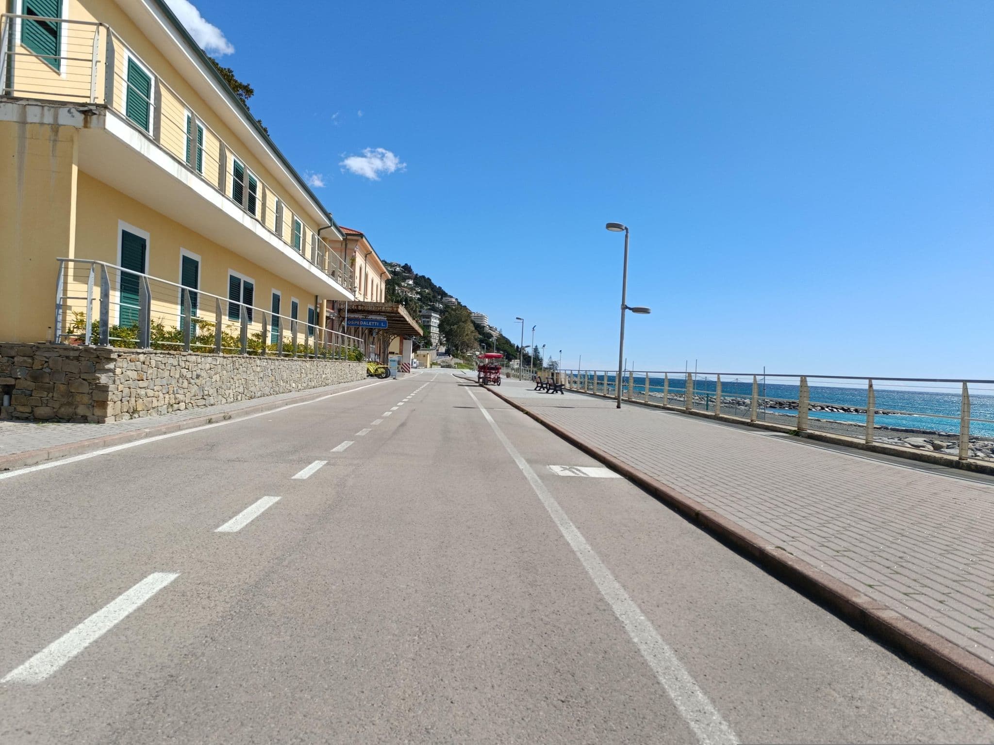 Street view near Hotel Savoia, Ospedaletti — © Duro (CC BY-SA · Mapillary)