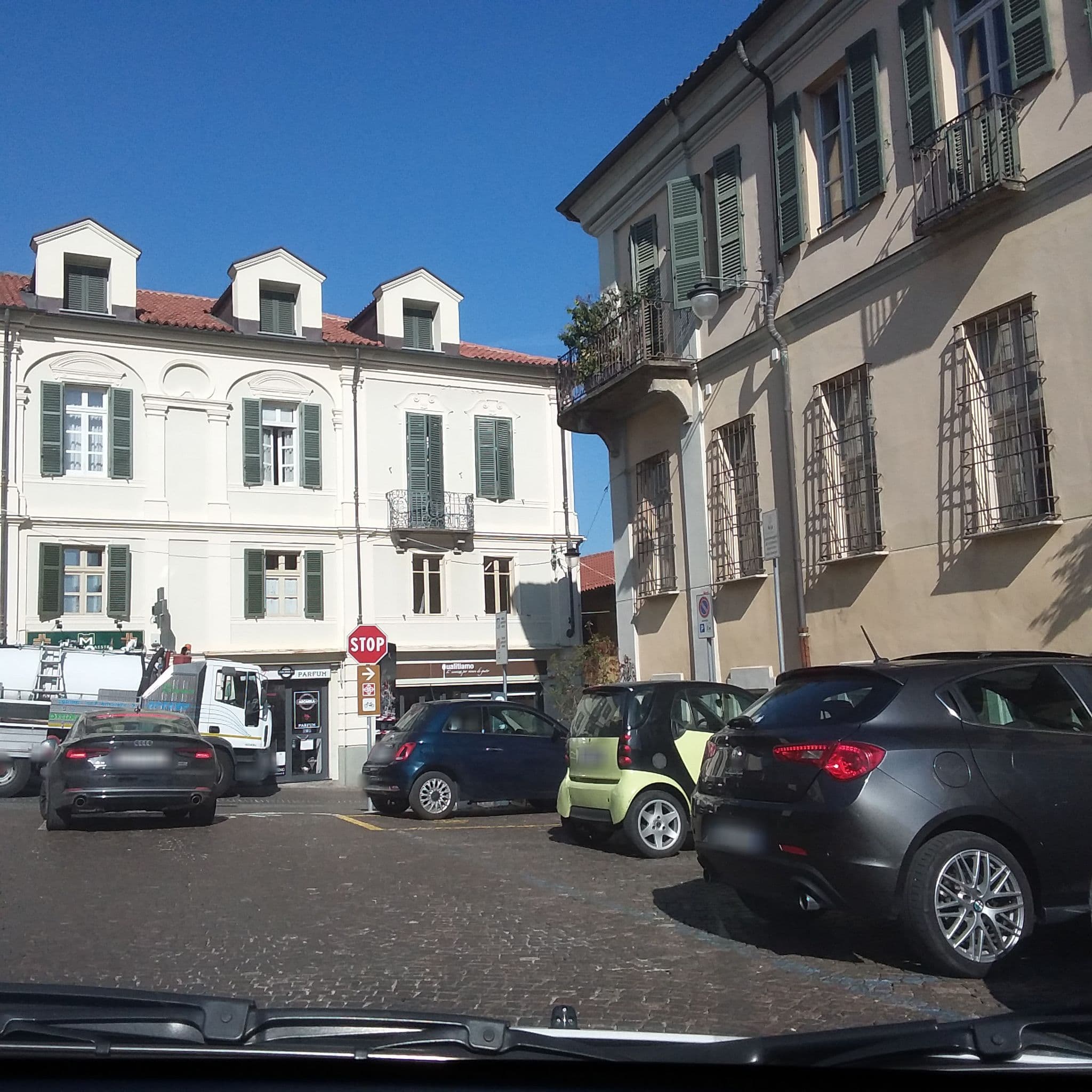 Street view near Casa Piolti, Rivoli — © filipgeo (CC BY-SA · Mapillary)