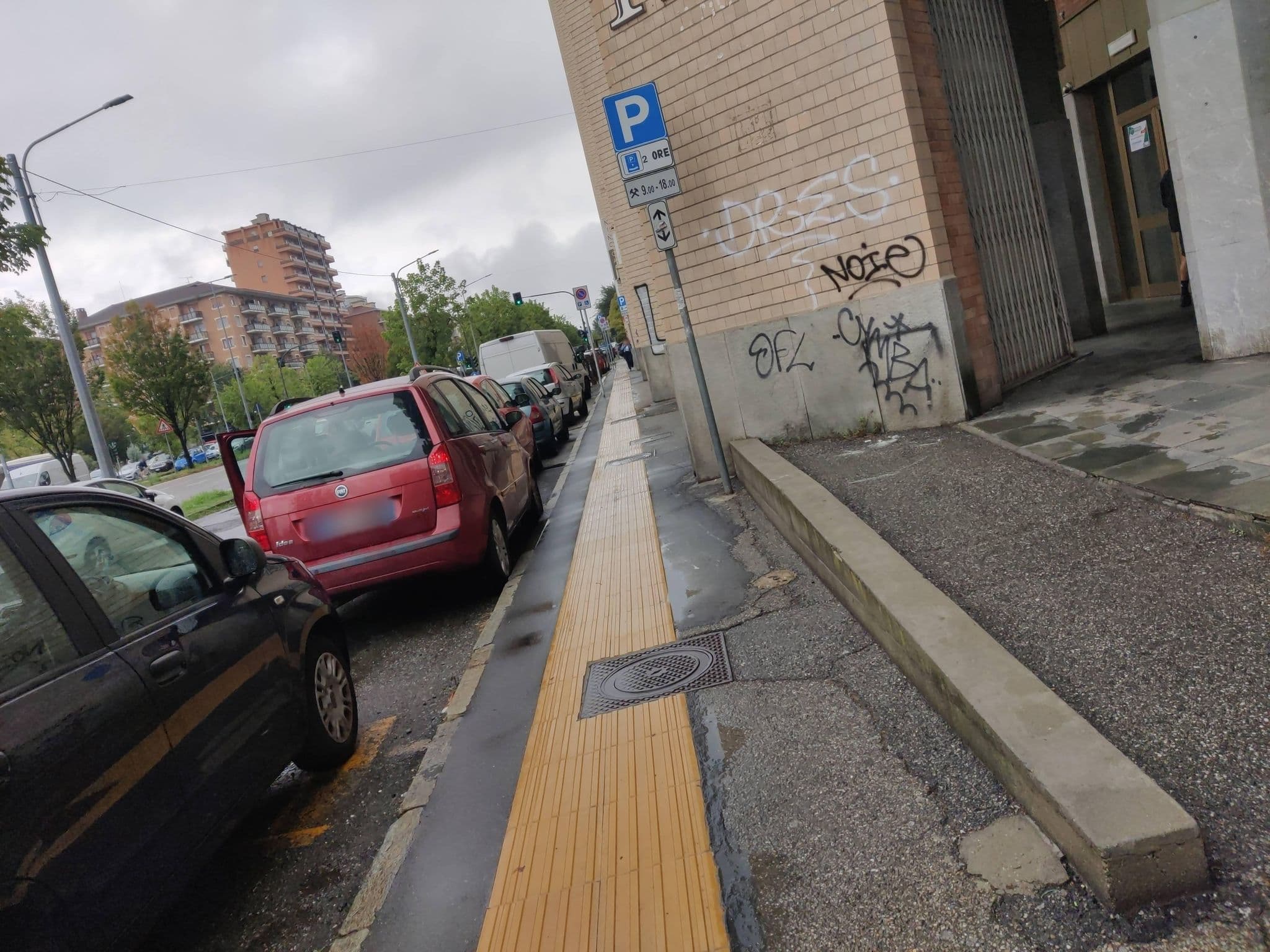 Street view near Metro Apartment, Borgata Paradiso — © rccs (CC BY-SA · Mapillary)