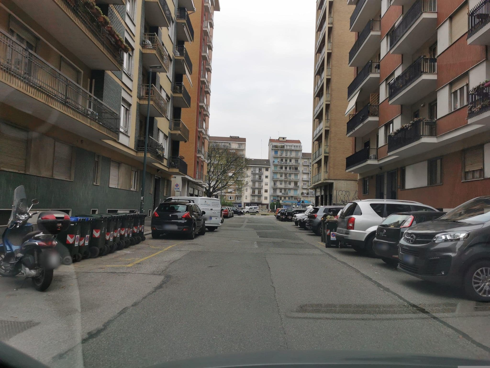 Street view near Appartamento Rosselli, Polo Nord — © canfe (CC BY-SA · Mapillary)