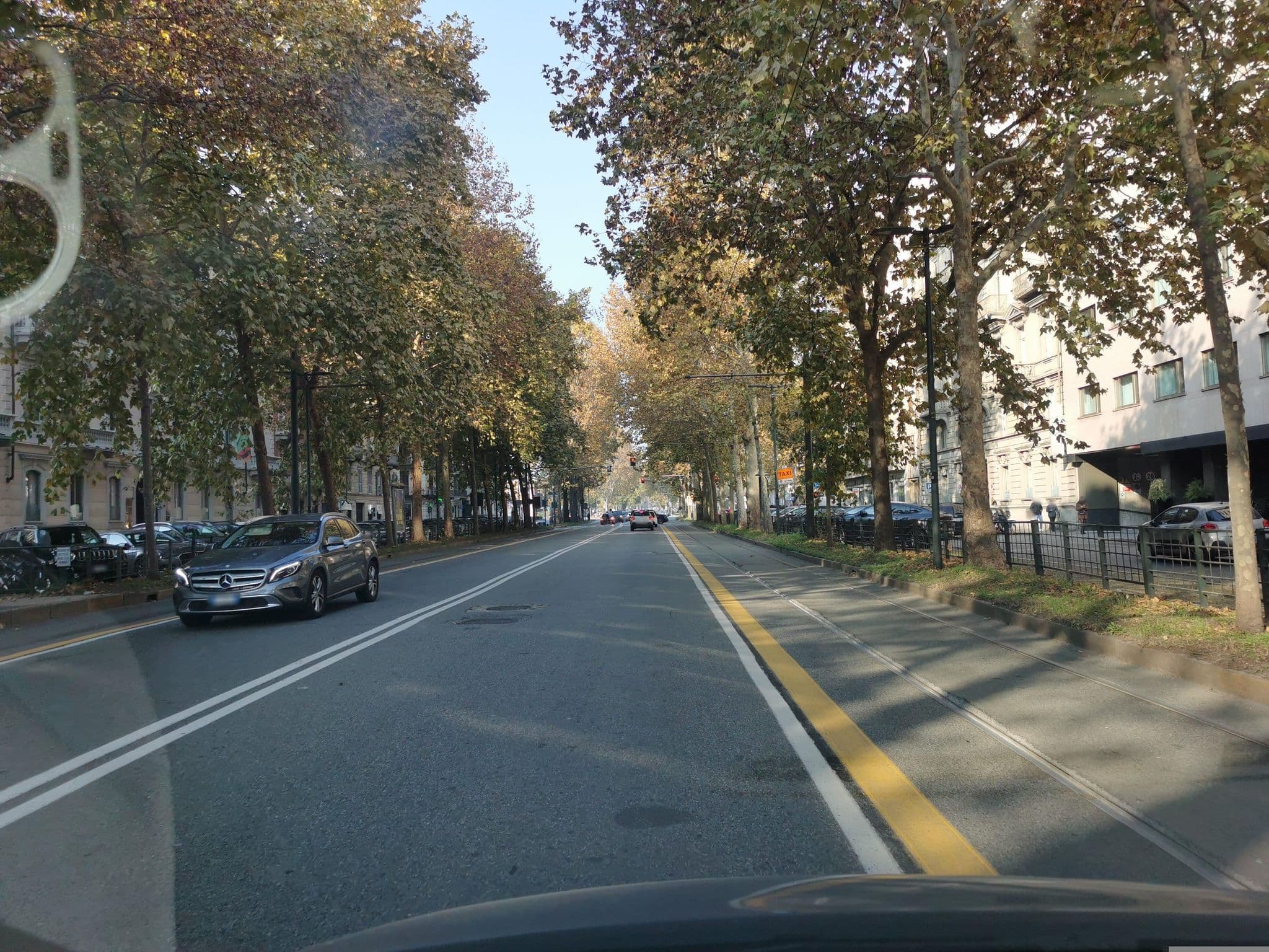 Street view near Room 815, Cit Turin — © canfe (CC BY-SA · Mapillary)