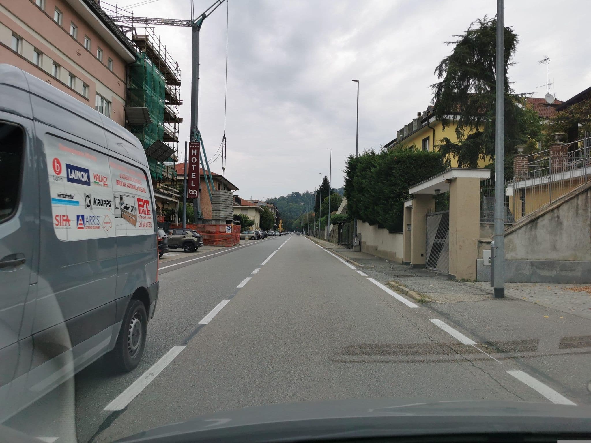 Street view near Hotel La Darsena, Moncalieri — © canfe (CC BY-SA · Mapillary)