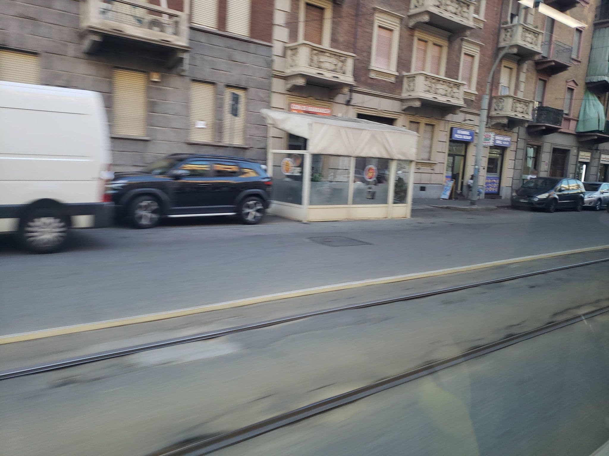 Street view near Lo Squalo di Zannotti Francesco, Barriera di Milano — © mapfool (CC BY-SA · Mapillary)