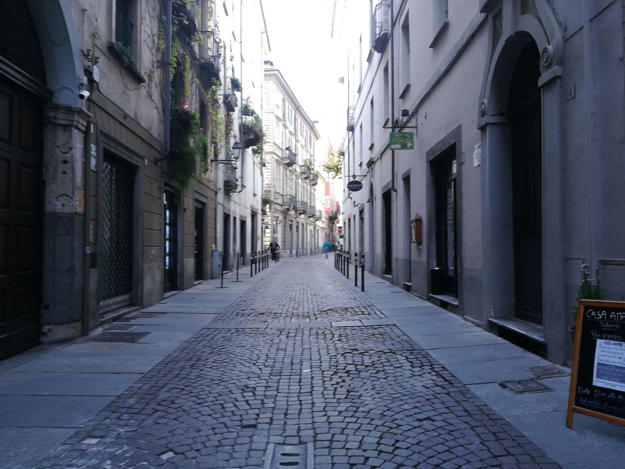 Street view near Bilo Bellezia, Porta Palazzo — © cinziadr90 (CC BY-SA · Mapillary)