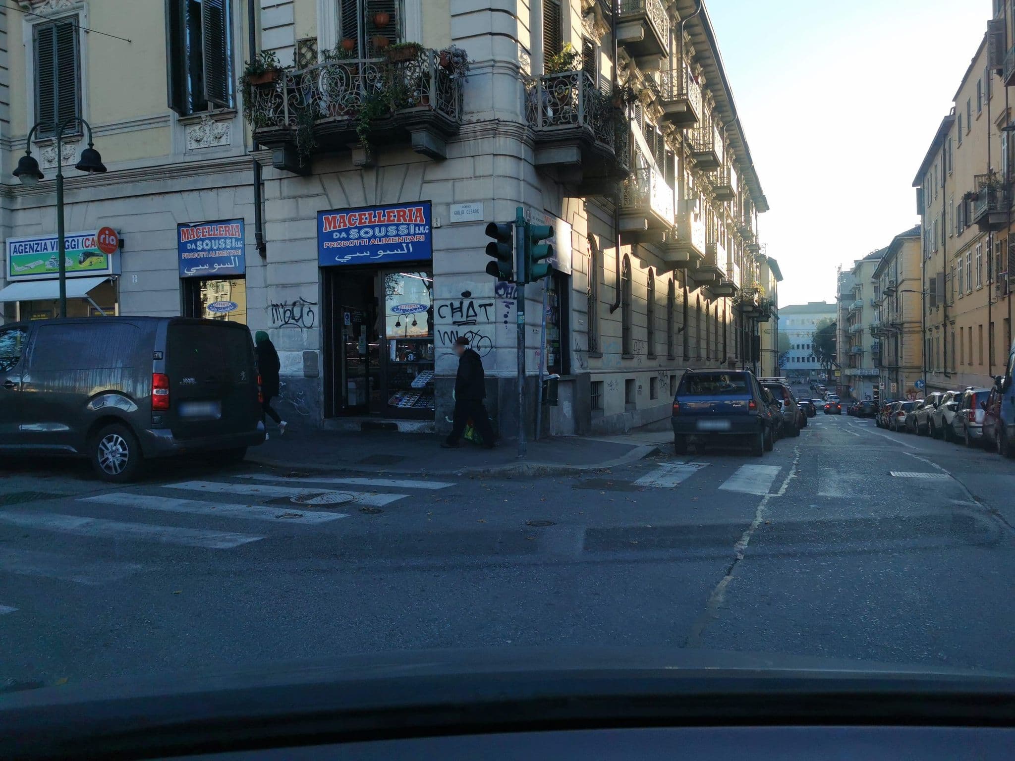 Street view near B&B Casablanca, Porta Palazzo — © canfe (CC BY-SA · Mapillary)