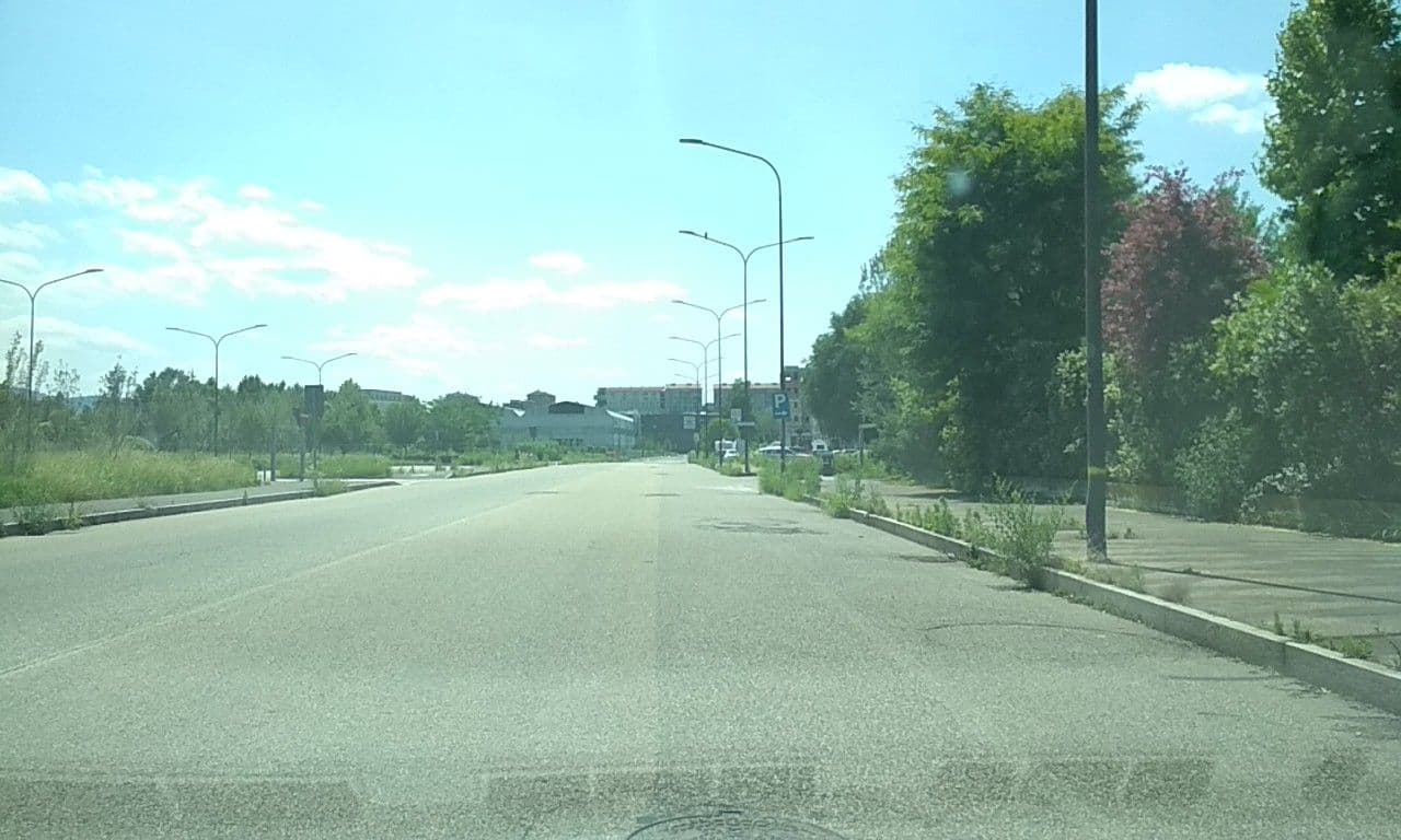 Street view near Piscina all’Aperto, Rebaudengo — © feddar (CC BY-SA · Mapillary)