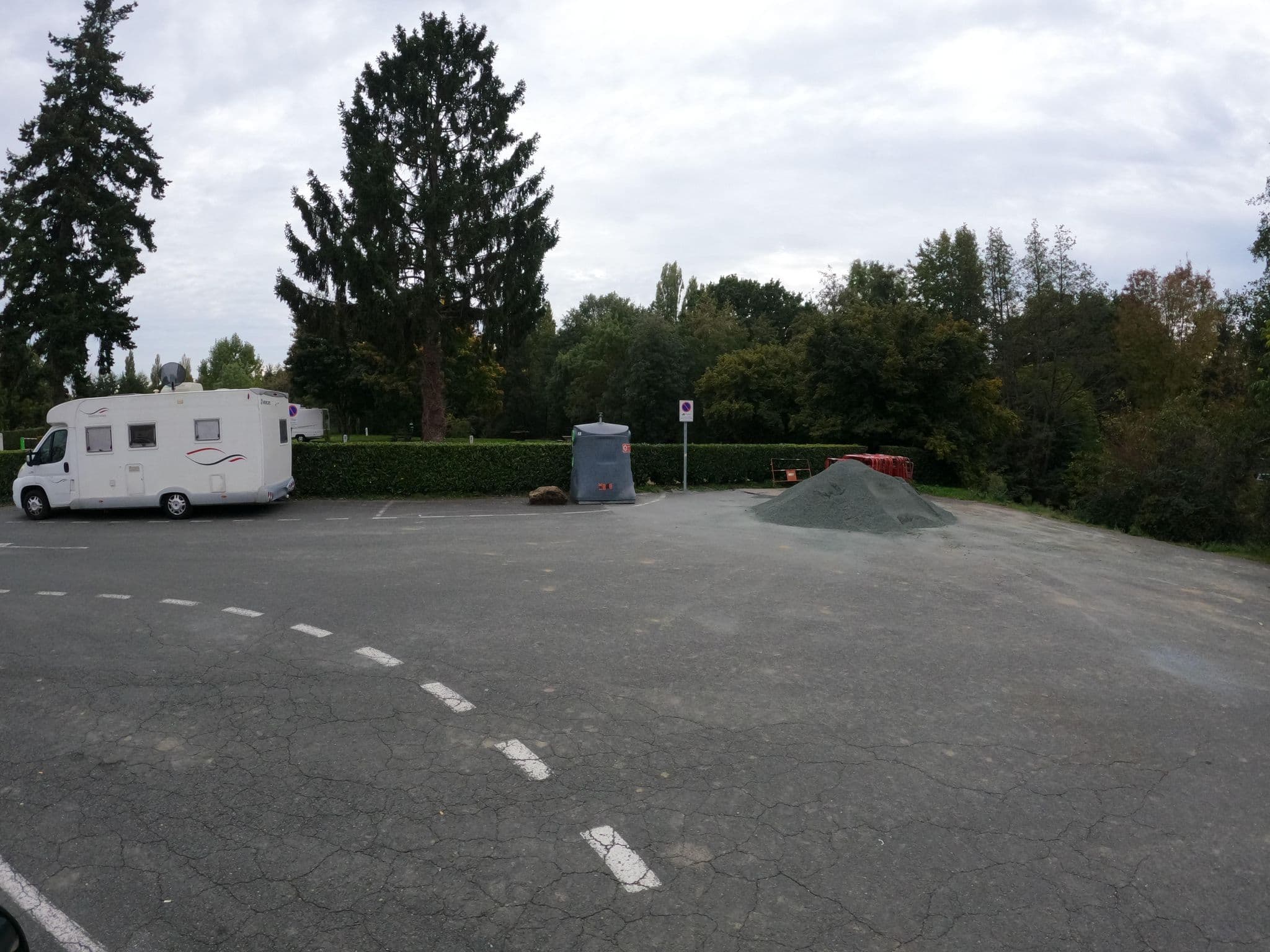 Street view near Aire La Séguinière, La Séguinière — © stephanep (CC BY-SA · Mapillary)