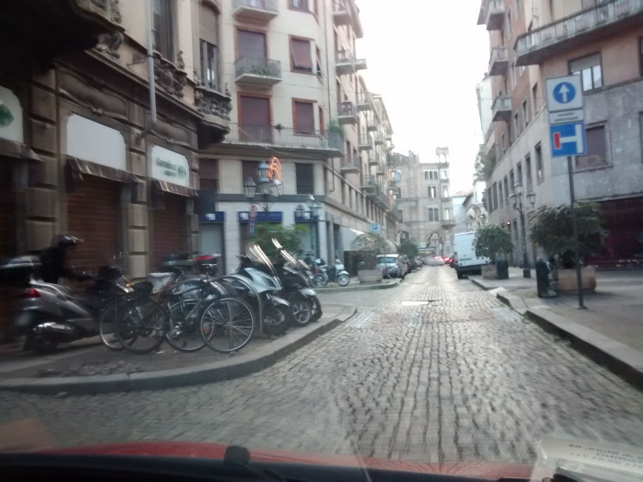 Street view near Hotel Azalea, Centro — © ffierm (CC BY-SA · Mapillary)