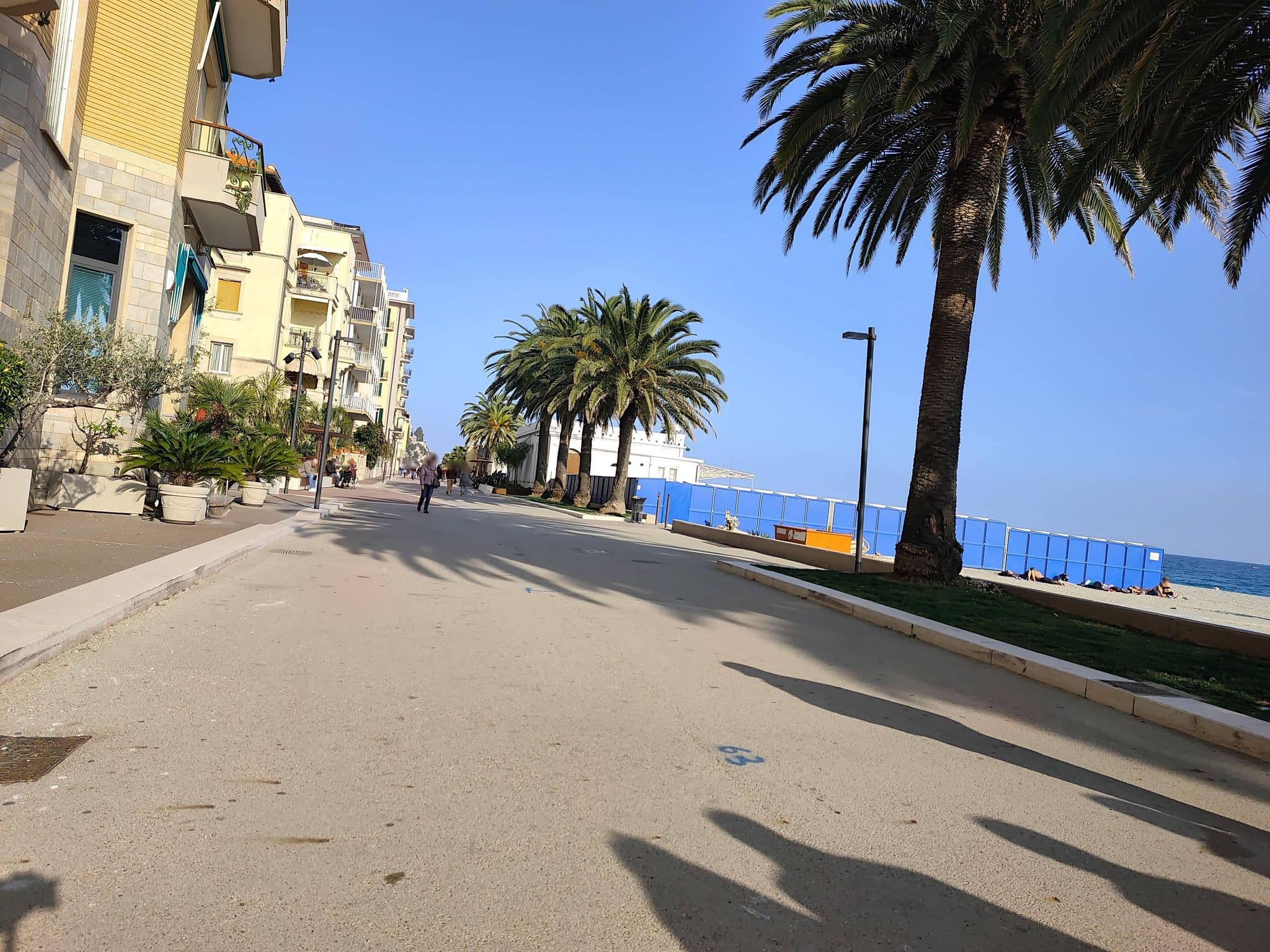 Street view near Hotel Boncardo di Attolini e C. SNC, Finale Ligure — © Duro (CC BY-SA · Mapillary)