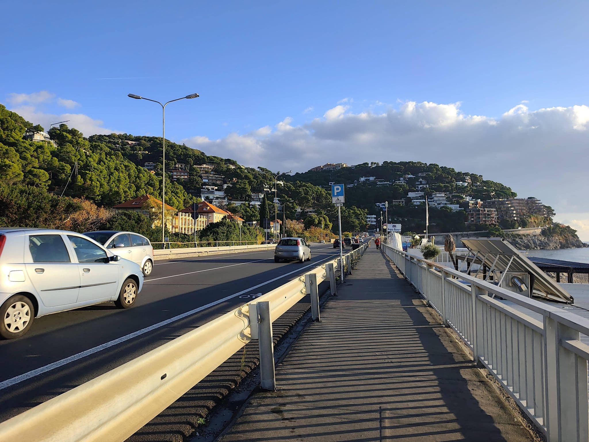 Street view near Residence Ponte di legno IperClub, Bergeggi — © Duro (CC BY-SA · Mapillary)