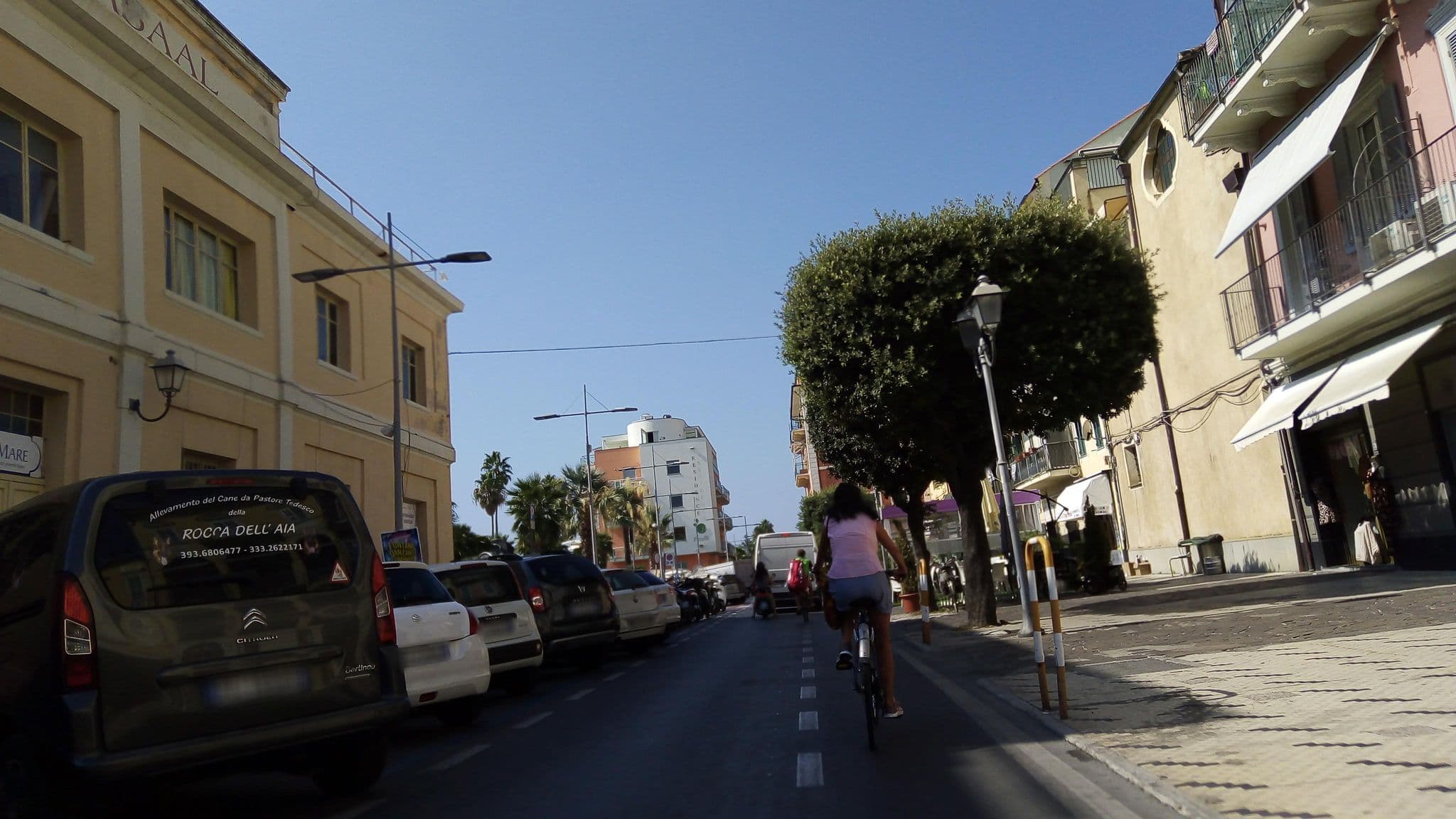 Street view near Consorzio Residence di Liguria, Loano — © mariofiab (CC BY-SA · Mapillary)