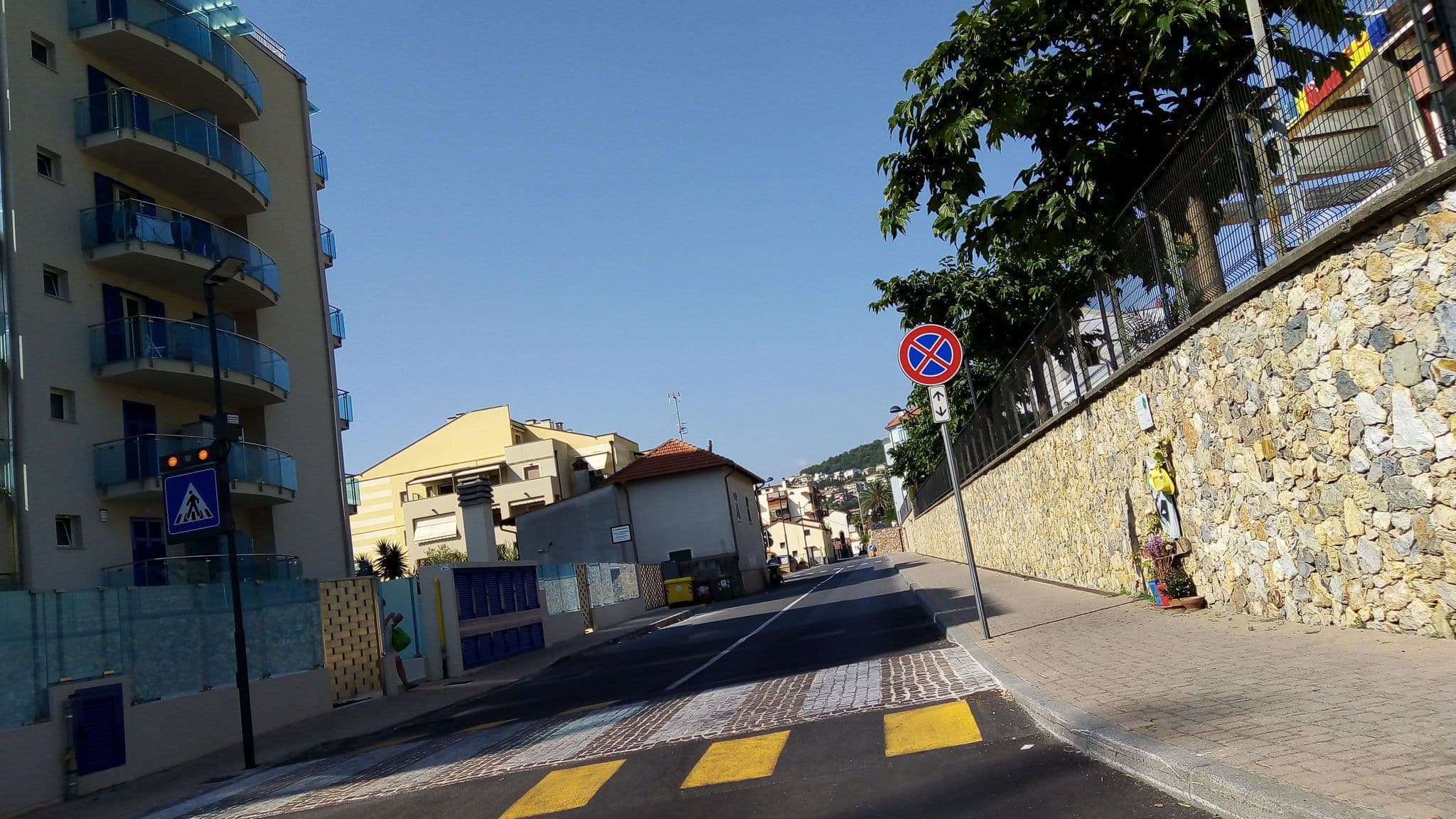 Street view near Albergo Villa Colombo, Borgio — © mariofiab (CC BY-SA · Mapillary)