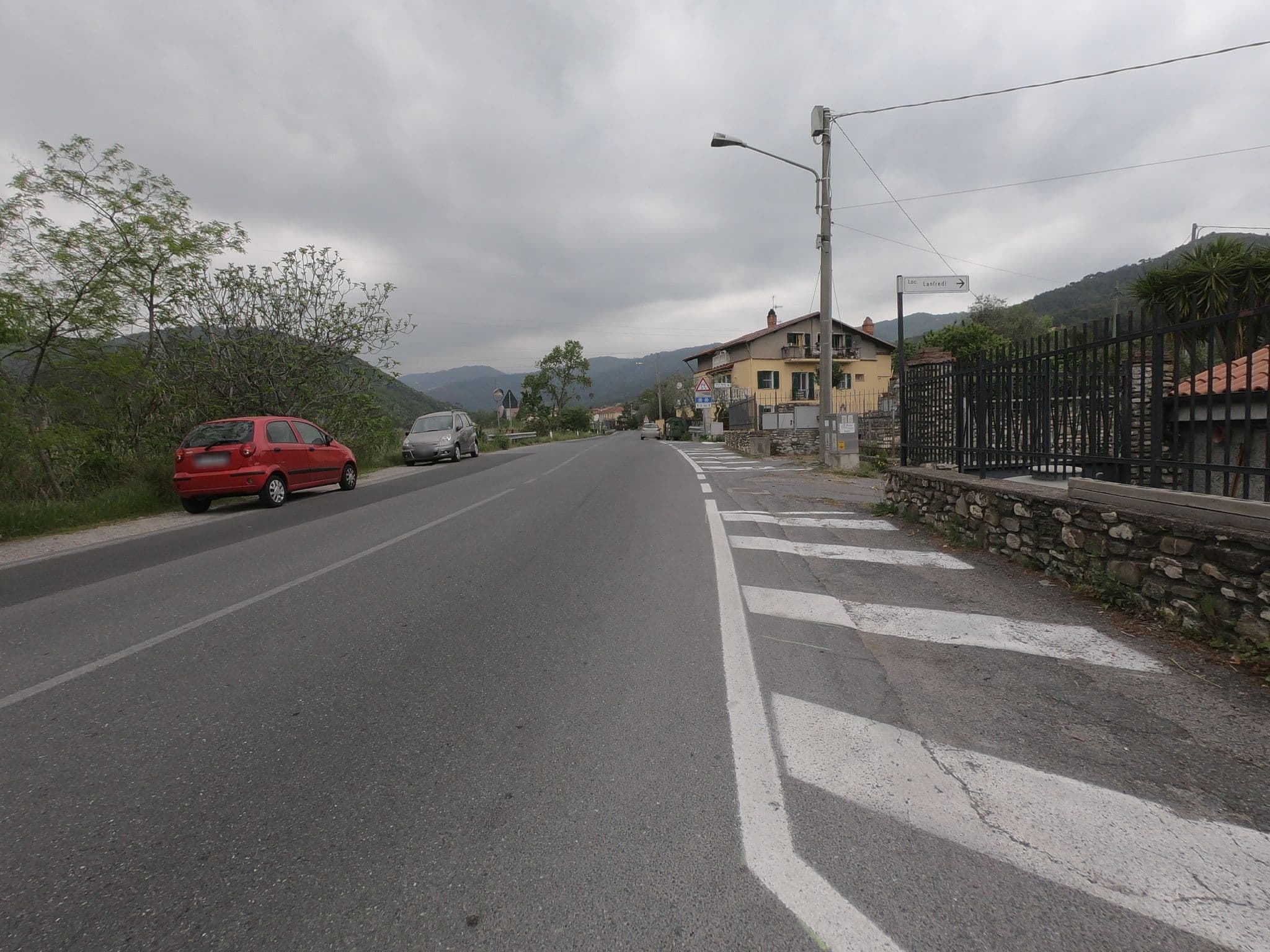Street view near La Casa nel Borgo Marina di Andora, Laigueglia — © eluini3 (CC BY-SA · Mapillary)