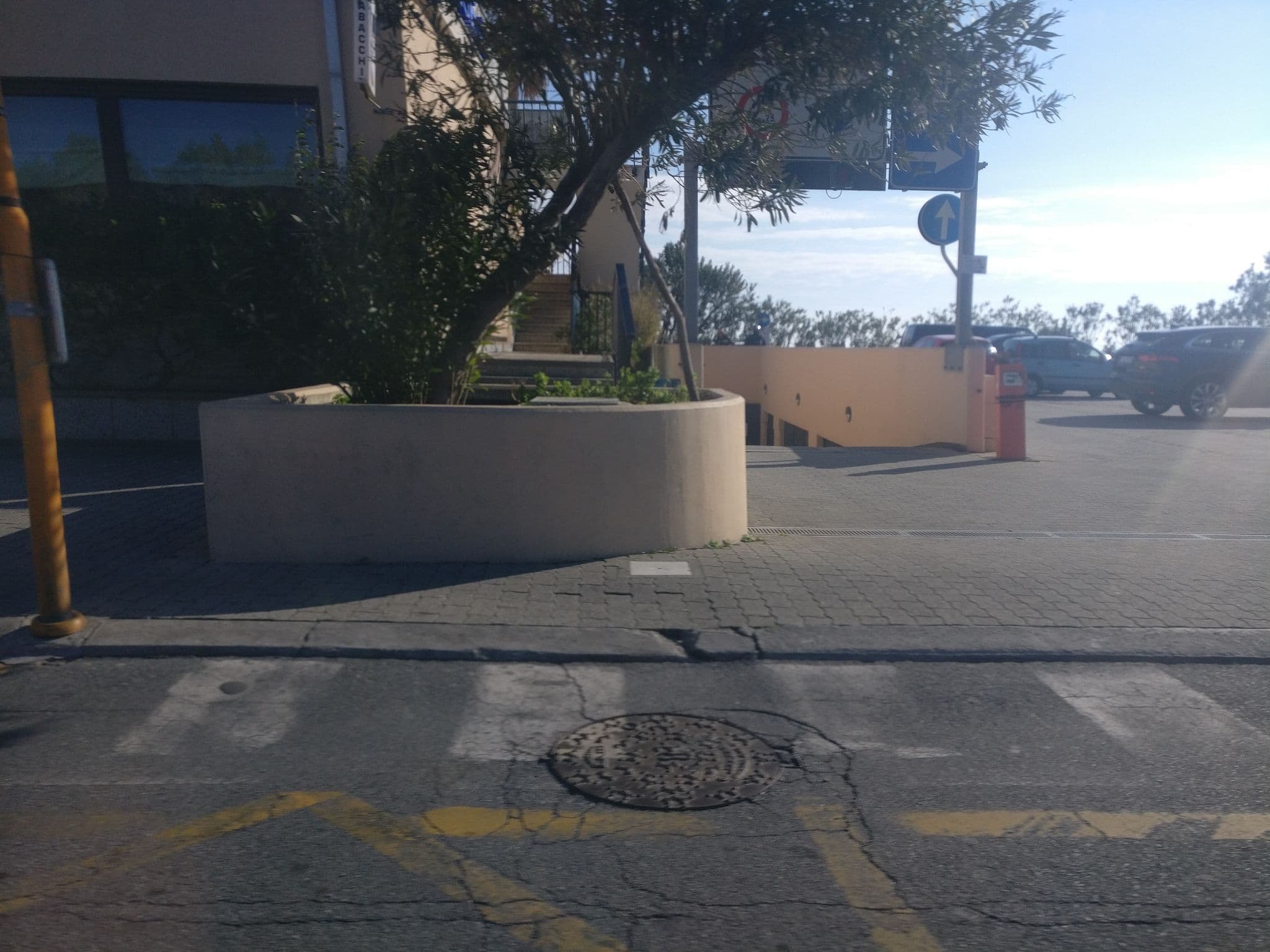 Street view near Albergo Mare Hotel Ristorante A, Valleggia — © dianatm (CC BY-SA · Mapillary)