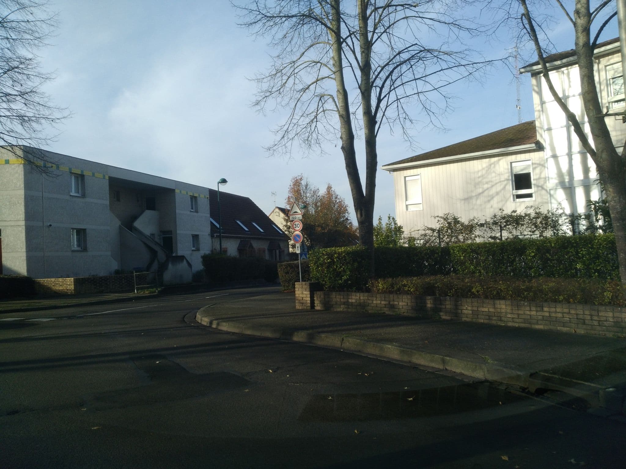Street view near Fasthôtel Paris Ouest Plaisir, Plaisir — © tartine78 (CC BY-SA · Mapillary)