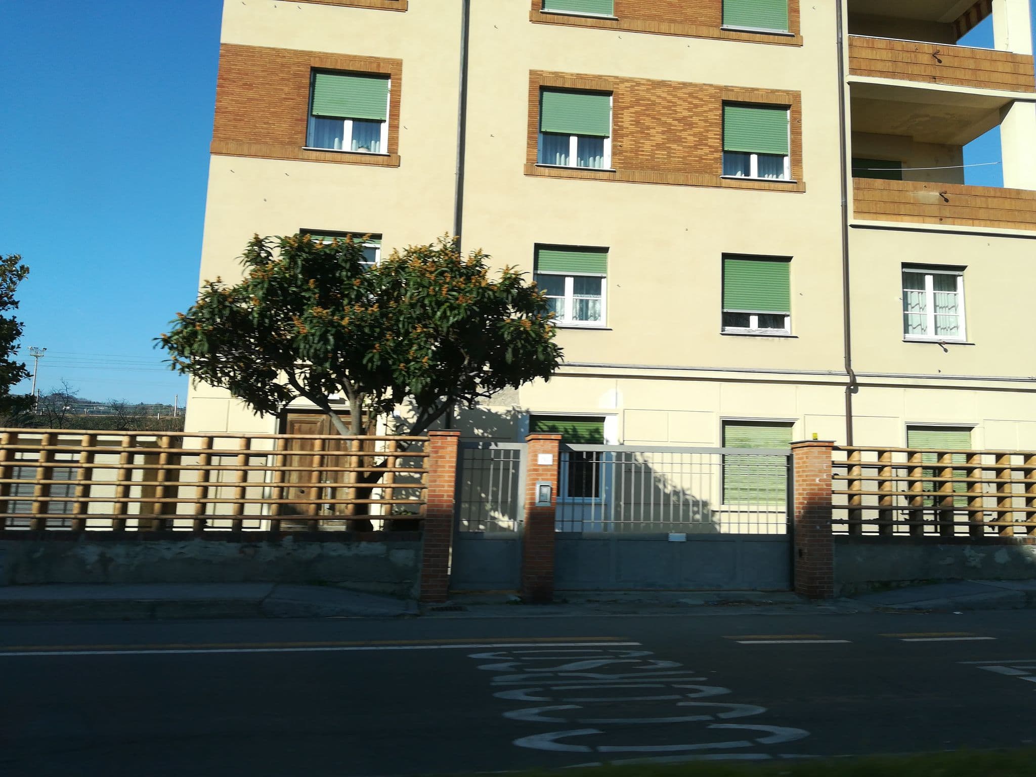 Street view near Hotel La rosa, Valleggia — © gpanpas (CC BY-SA · Mapillary)