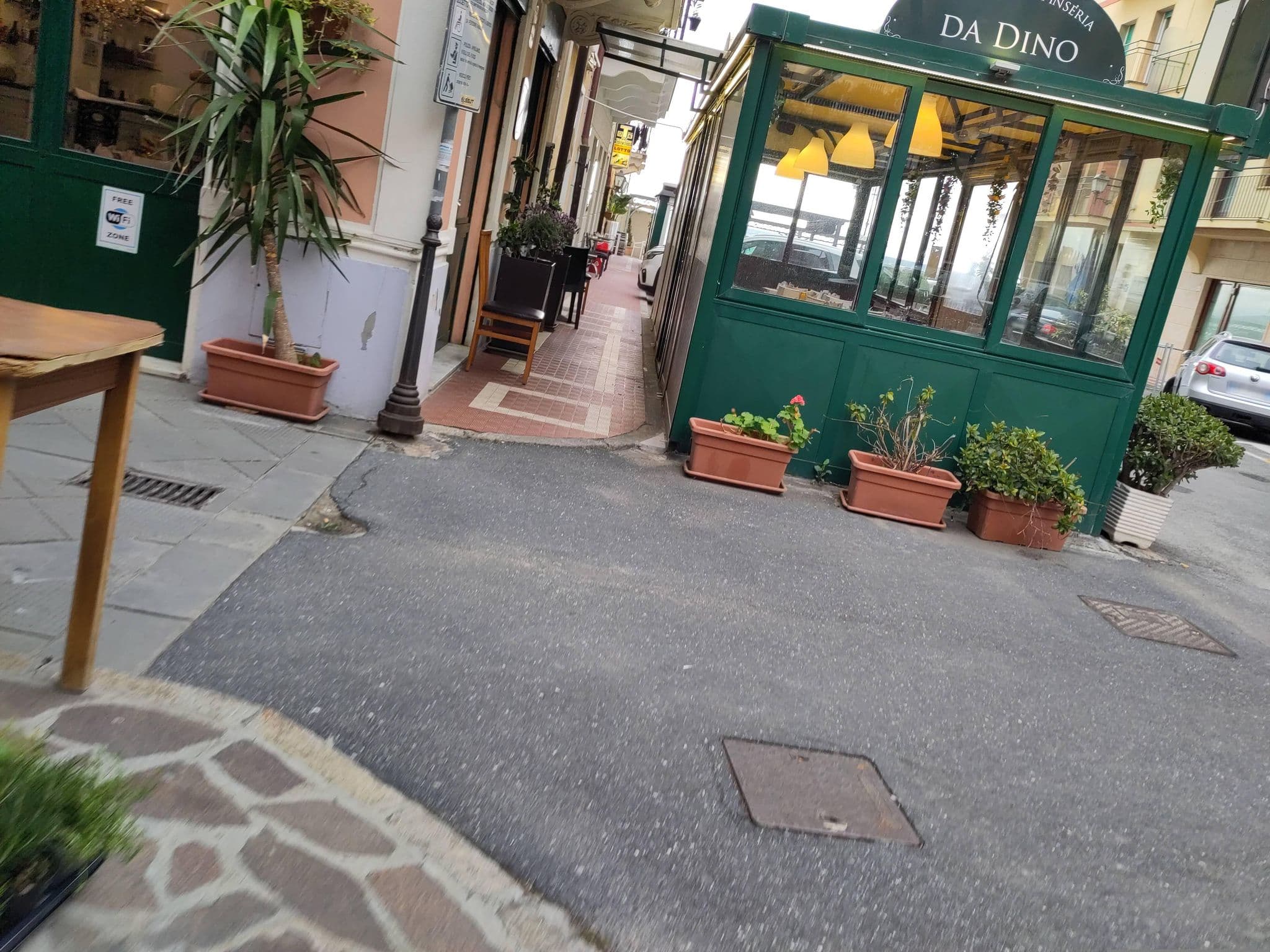 Street view near Hotel Flora - Alassio -, Alassio — © marcuscalabresus (CC BY-SA · Mapillary)