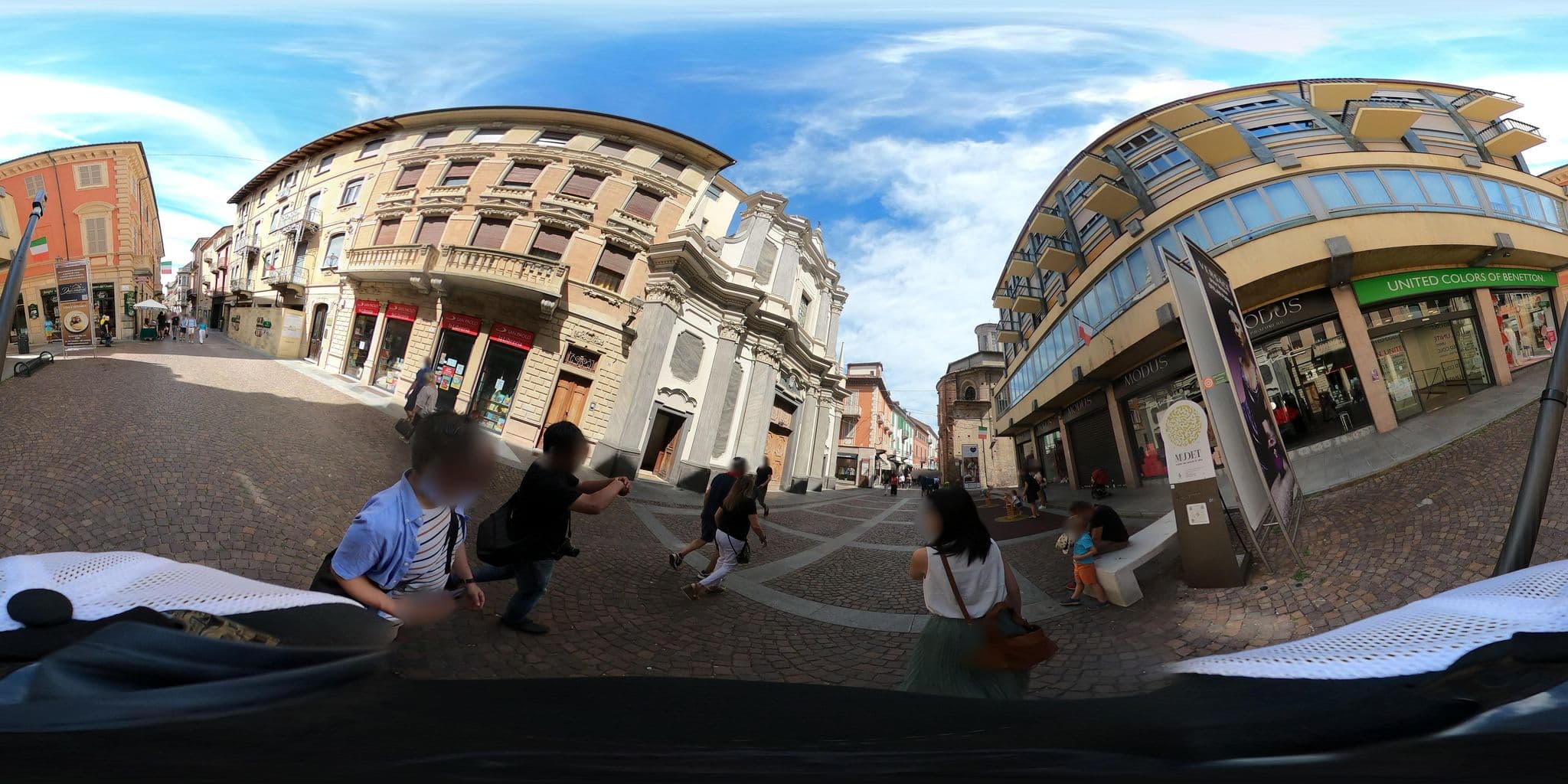 Street view near La casa del Fotografo, Alba — © mapconcierge (CC BY-SA · Mapillary)