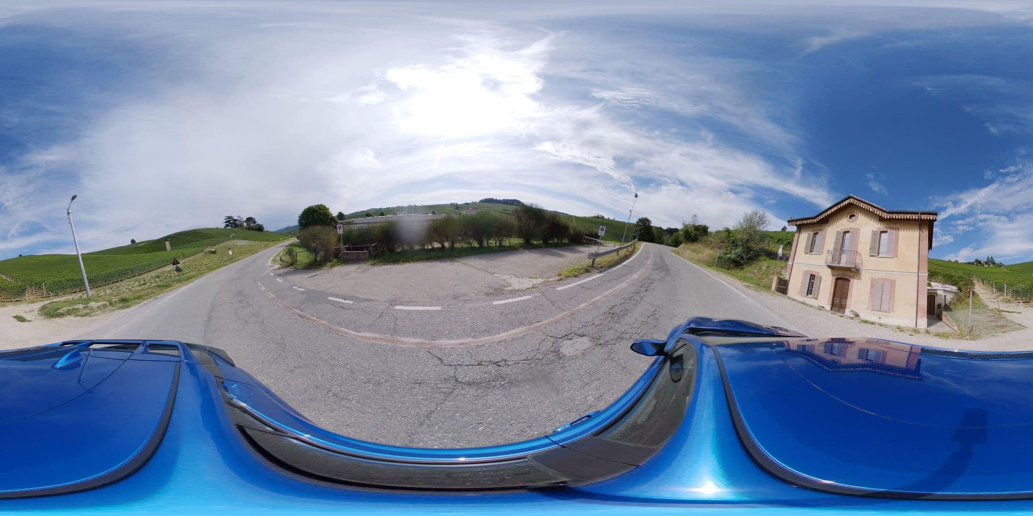 Street view near Villa Giobatta, La Morra — © mapconcierge (CC BY-SA · Mapillary)