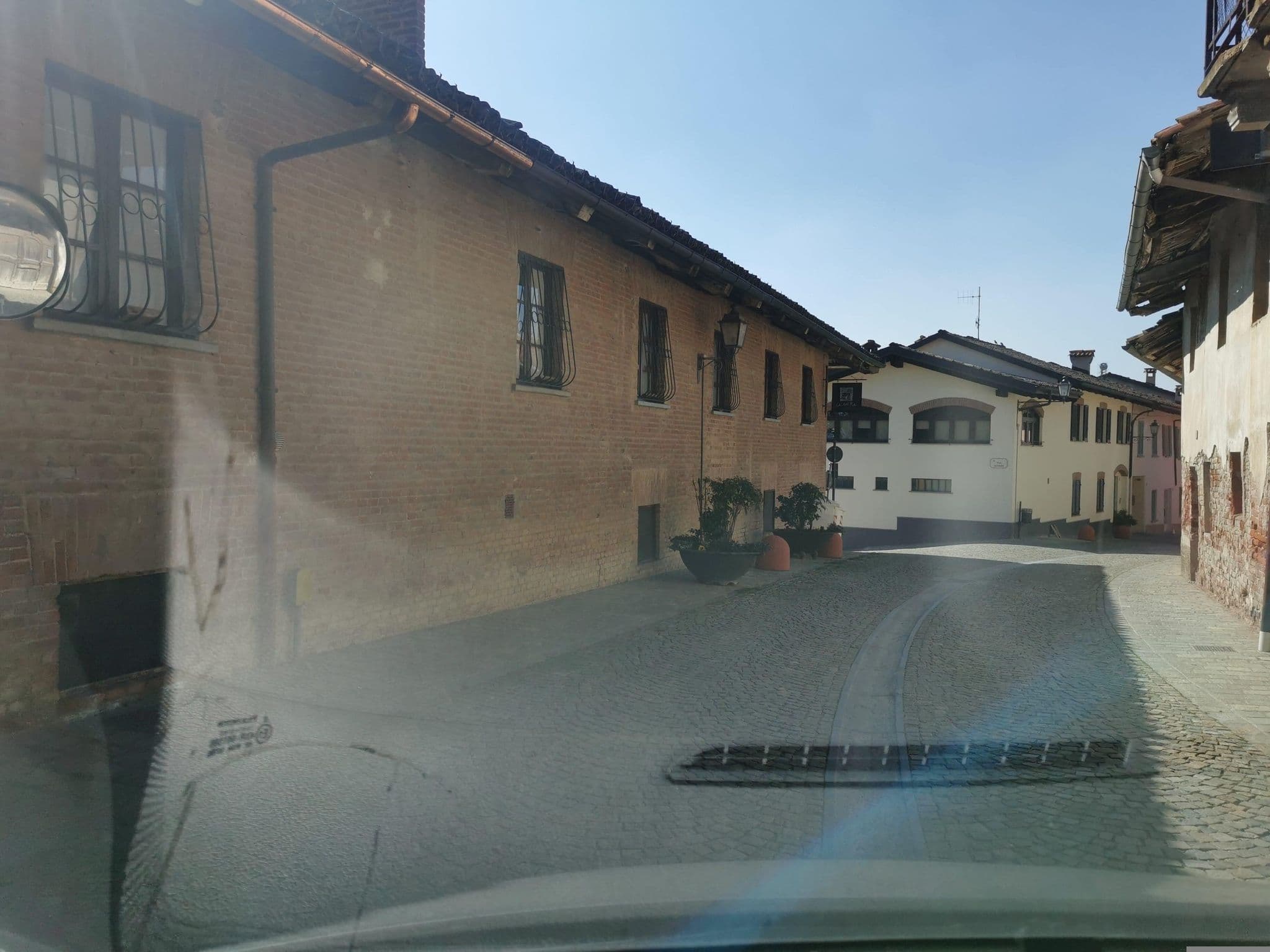 Street view near Agriturismo Cà del Re, Cinzano — © canfe (CC BY-SA · Mapillary)