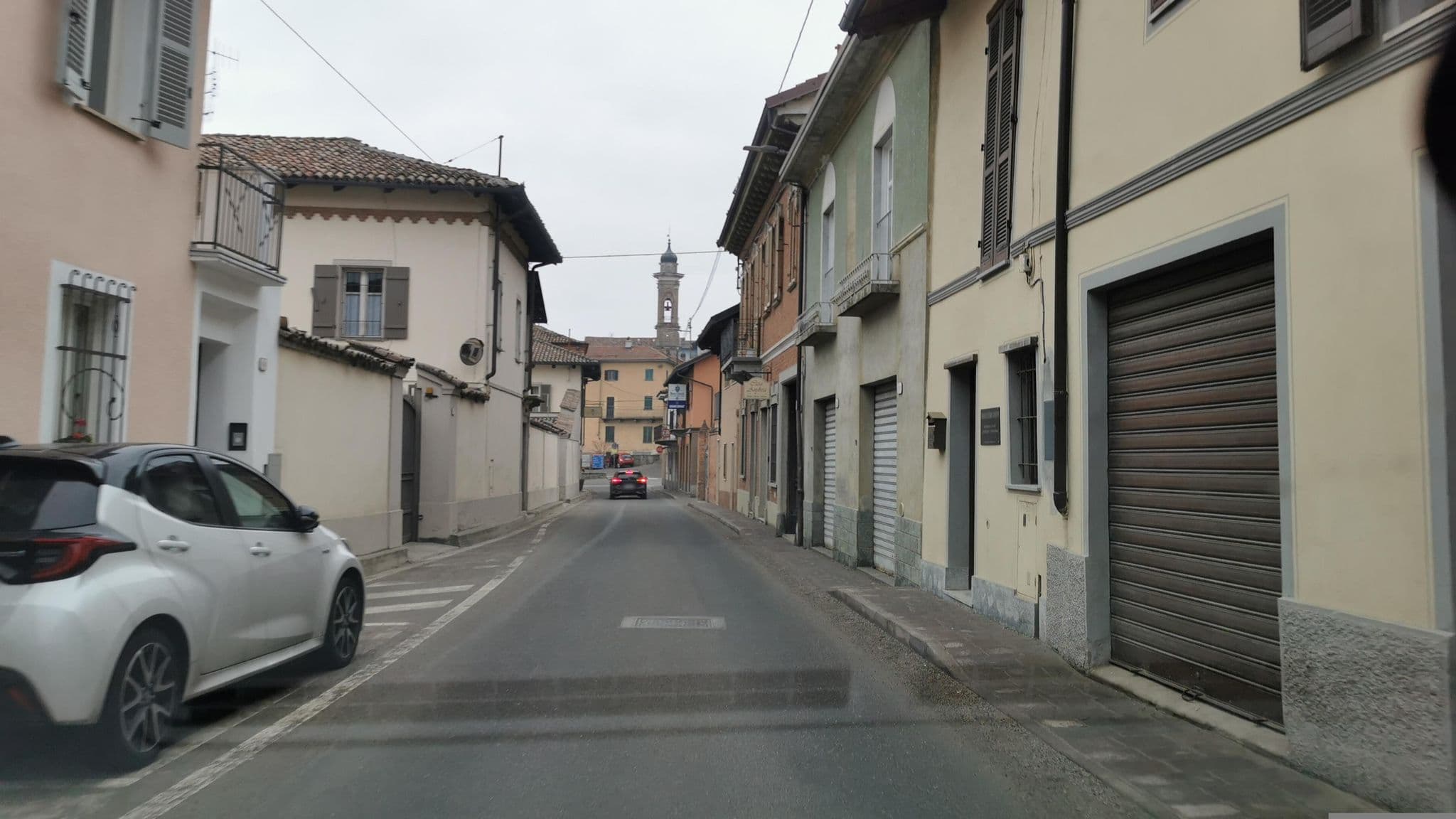 Street view near Villa Katerina, La Morra — © canfe (CC BY-SA · Mapillary)
