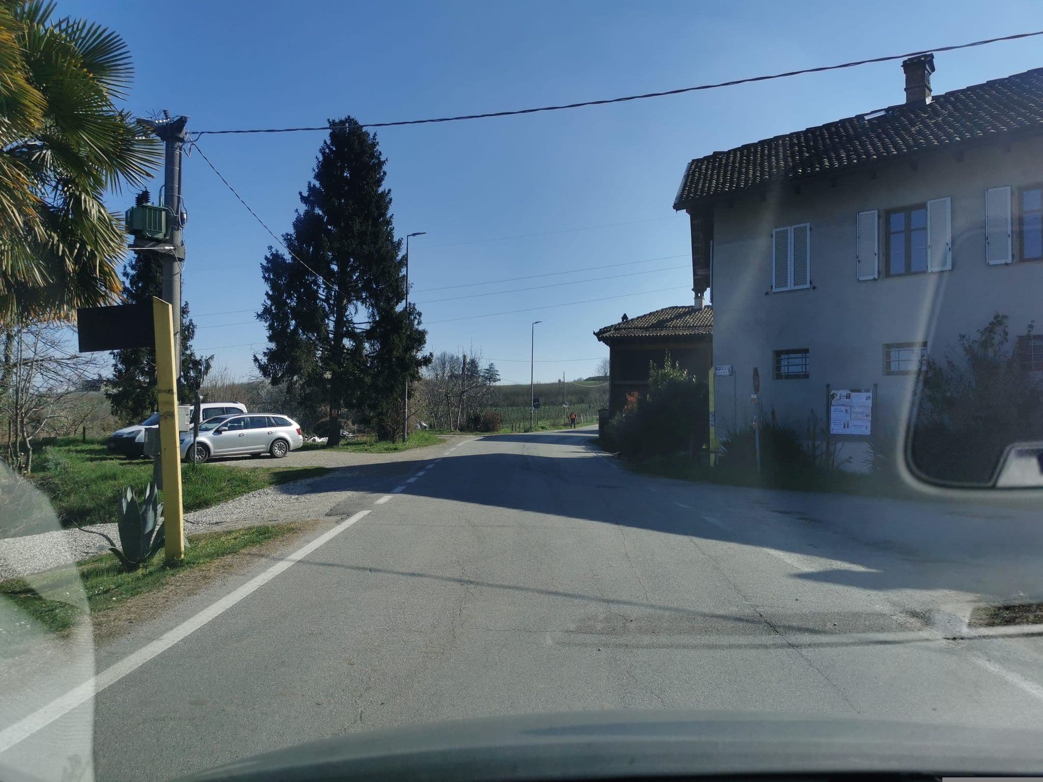Street view near Affittacamere Casamatta, La Morra — © canfe (CC BY-SA · Mapillary)