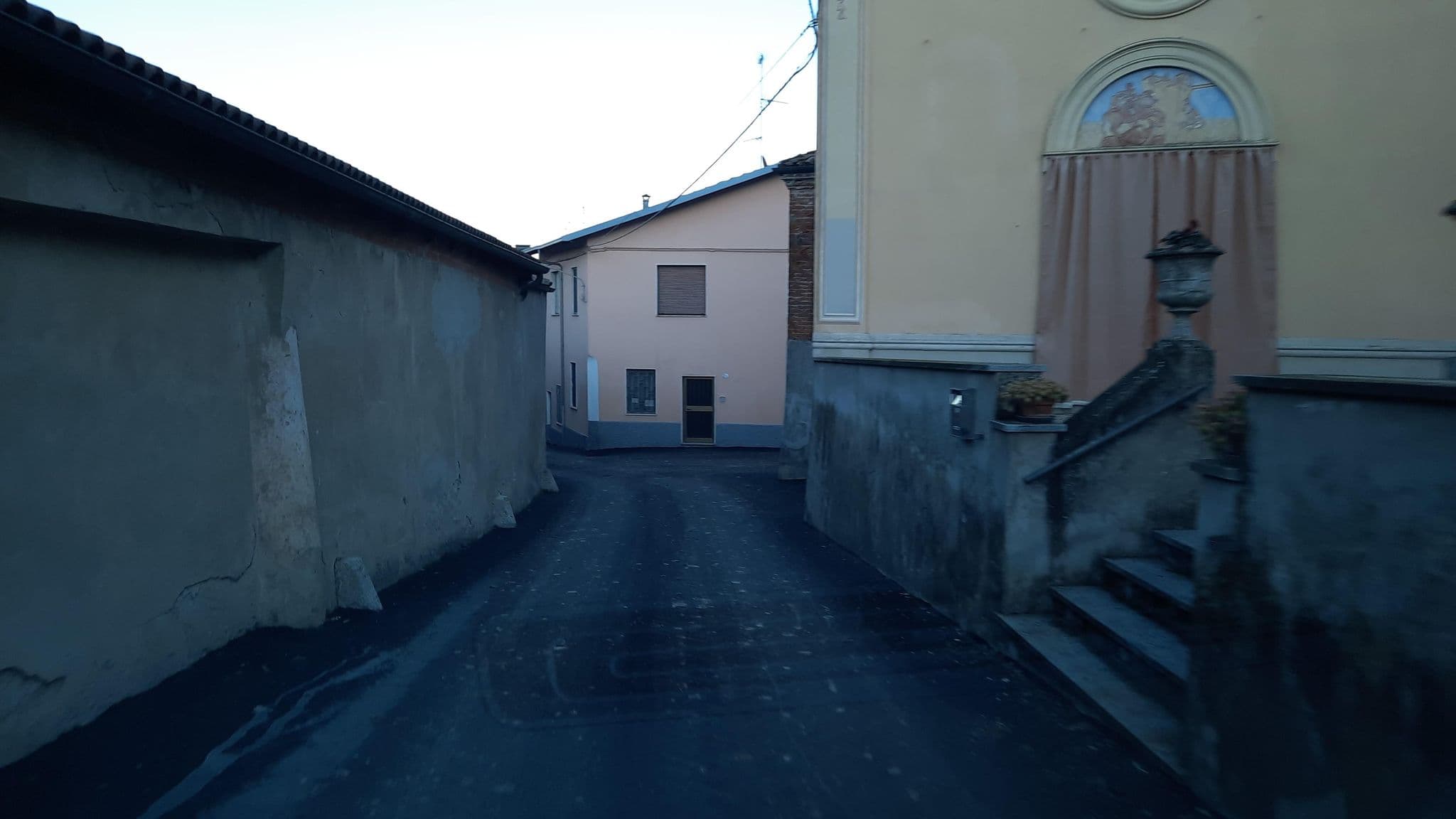 Street view near Canonica dei Templari, Palazzolo Vercellese — © musuruan (CC BY-SA · Mapillary)