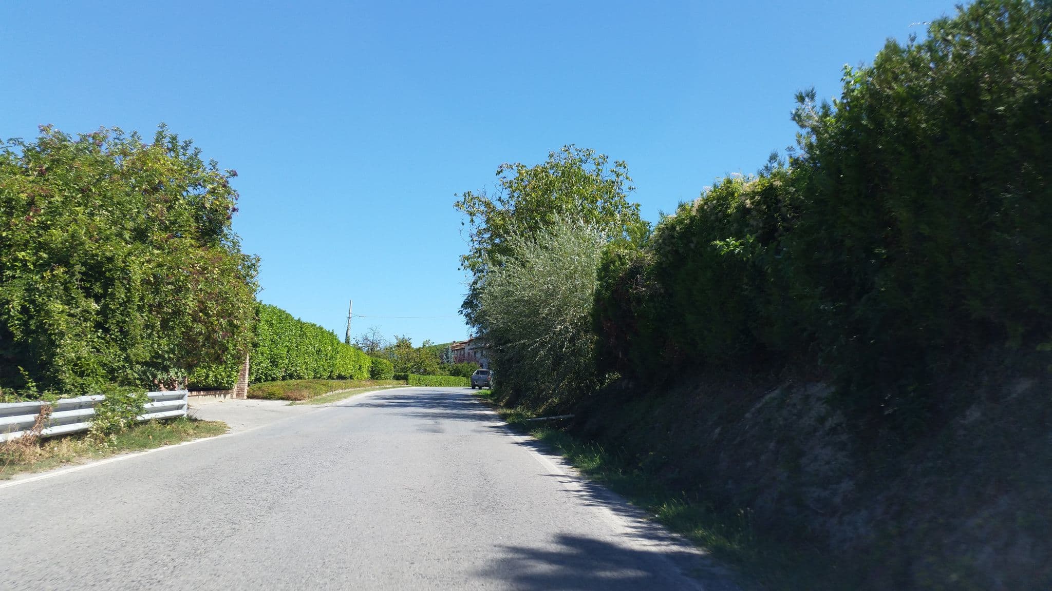 Street view near Bella Vista Barbaresco, Alba — © it_s_so_funny (CC BY-SA · Mapillary)