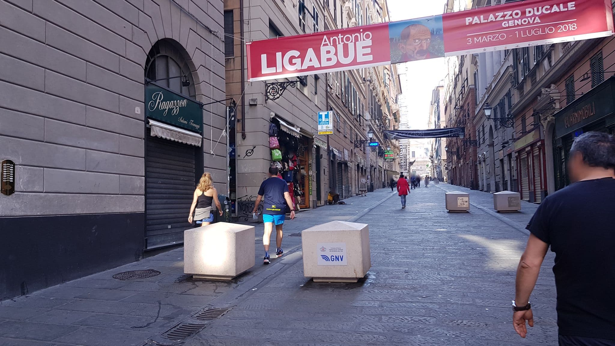 Street view near B&B del Centro, Genoa — © ale_zena_it (CC BY-SA · Mapillary)
