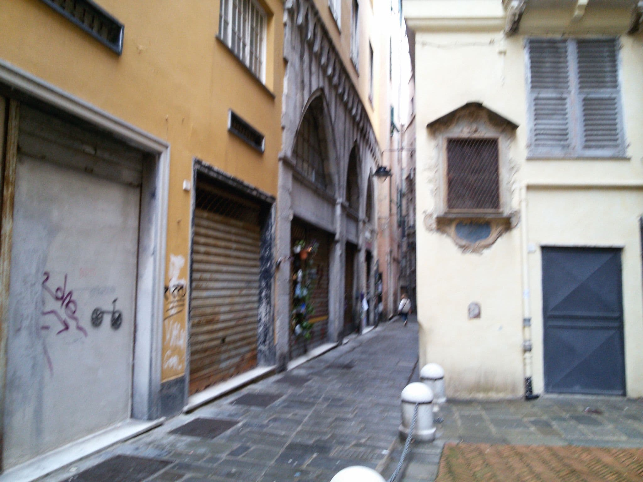 Street view near Rolli De Mar, Genoa — © ale_zena_it (CC BY-SA · Mapillary)