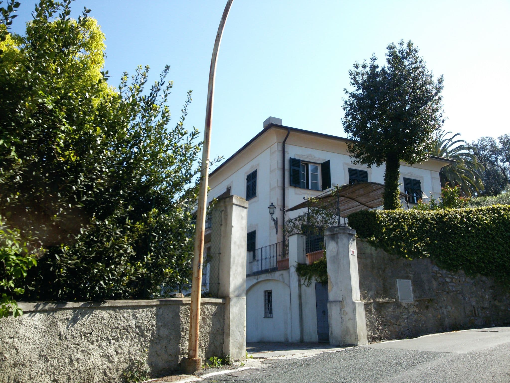 Street view near B&B La Rosa Segreta, Nervi — © ale_zena_it (CC BY-SA · Mapillary)