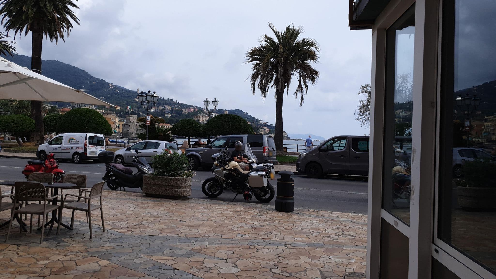 Street view near Rosabianca, Rapallo — © jopparn (CC BY-SA · Mapillary)