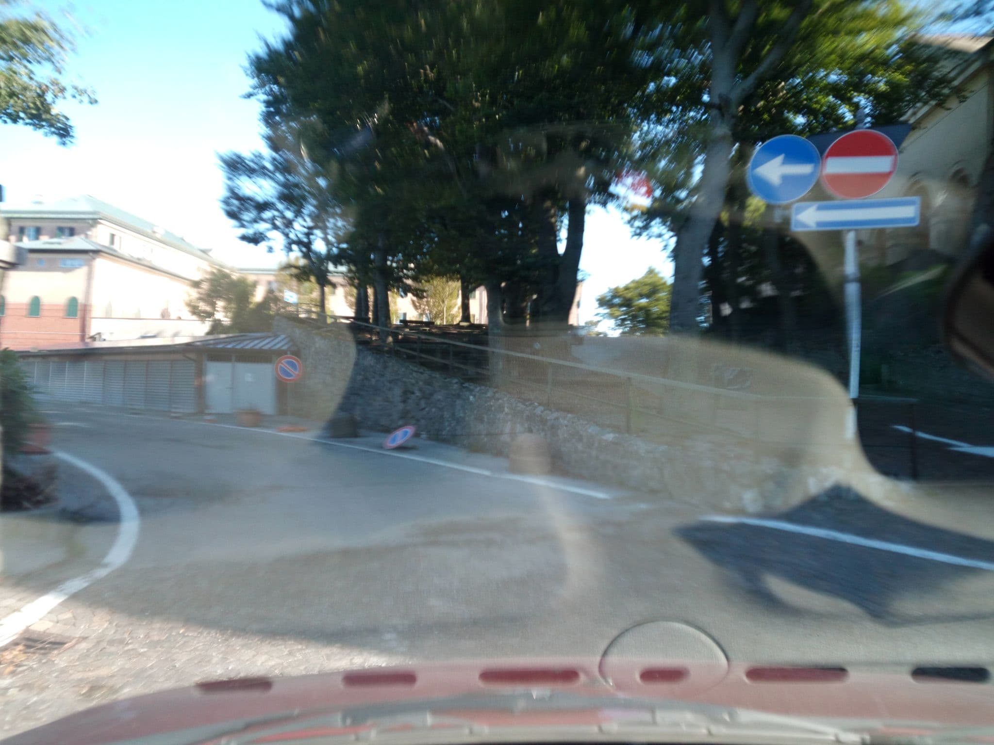 Street view near Casa Per Ferie Santuario Madonna della Guardia, Campomorone — © paolobenve (CC BY-SA · Mapillary)