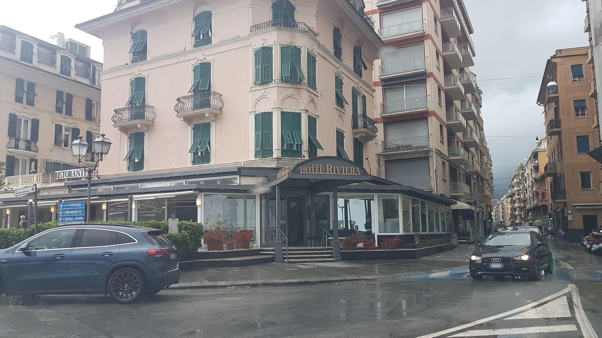 Street view near Hotel Riviera Rapallo, Rapallo — © jopparn (CC BY-SA · Mapillary)