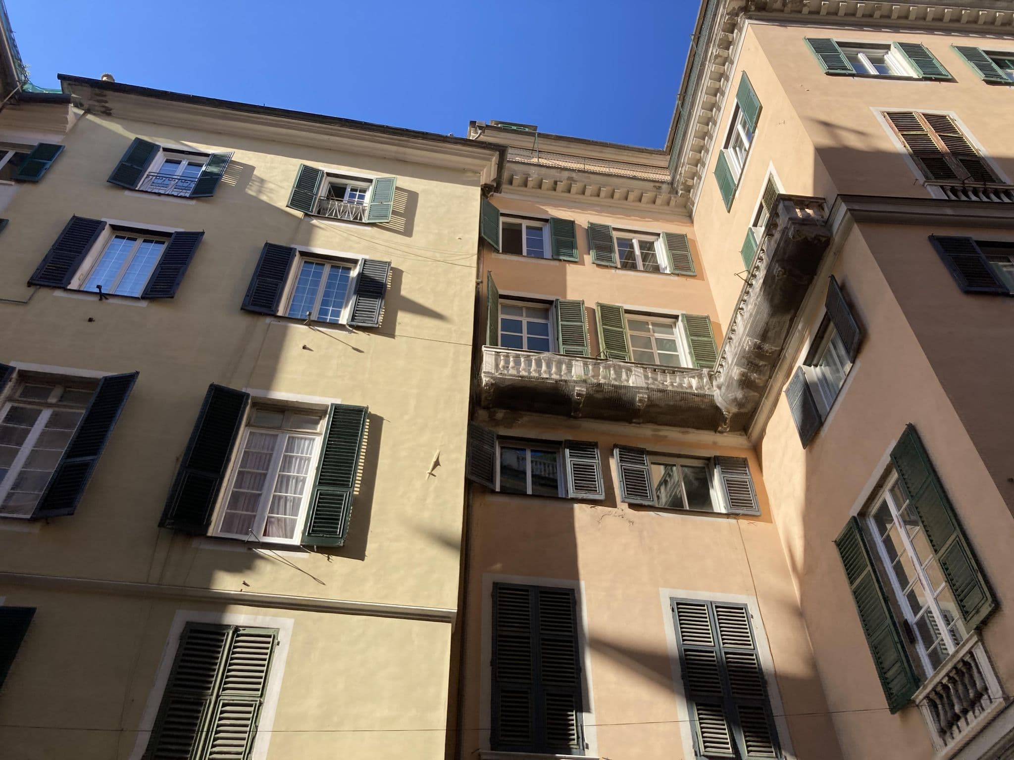 Street view near Residenza Bendinelli-Sauli, Genoa — © deleted_user (CC BY-SA · Mapillary)