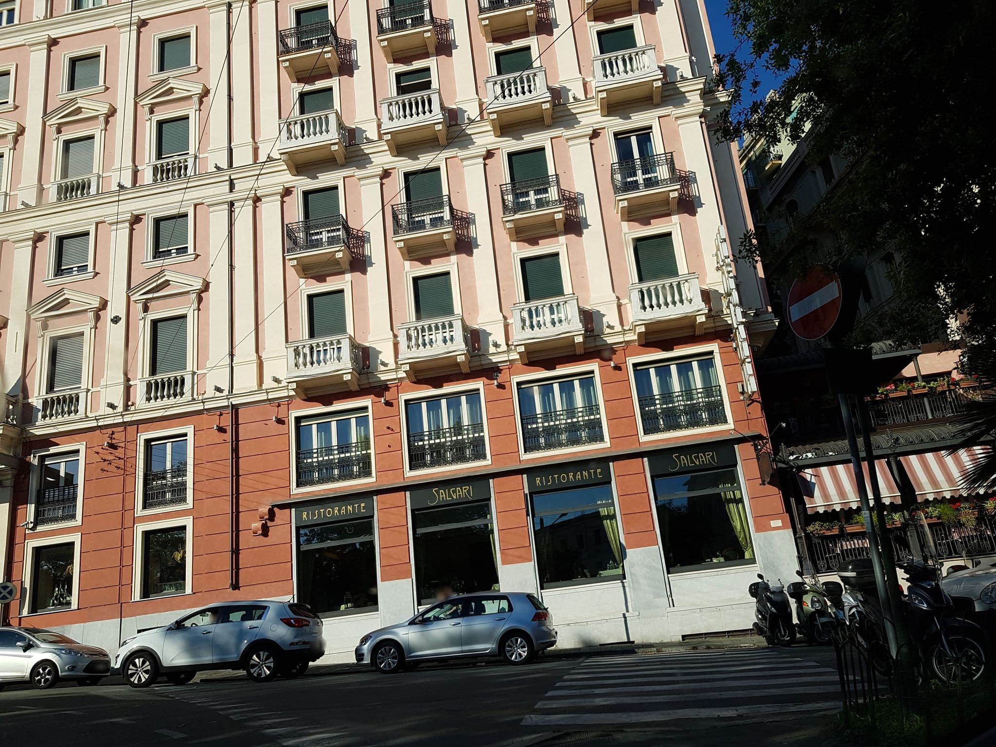 Street view near Grand Hotel Savoia, Genoa — © ale_zena_it (CC BY-SA · Mapillary)