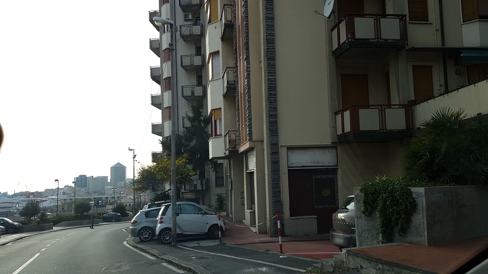 Street view near B&B il Piccolo Principe, Genoa — © ale_zena_it (CC BY-SA · Mapillary)