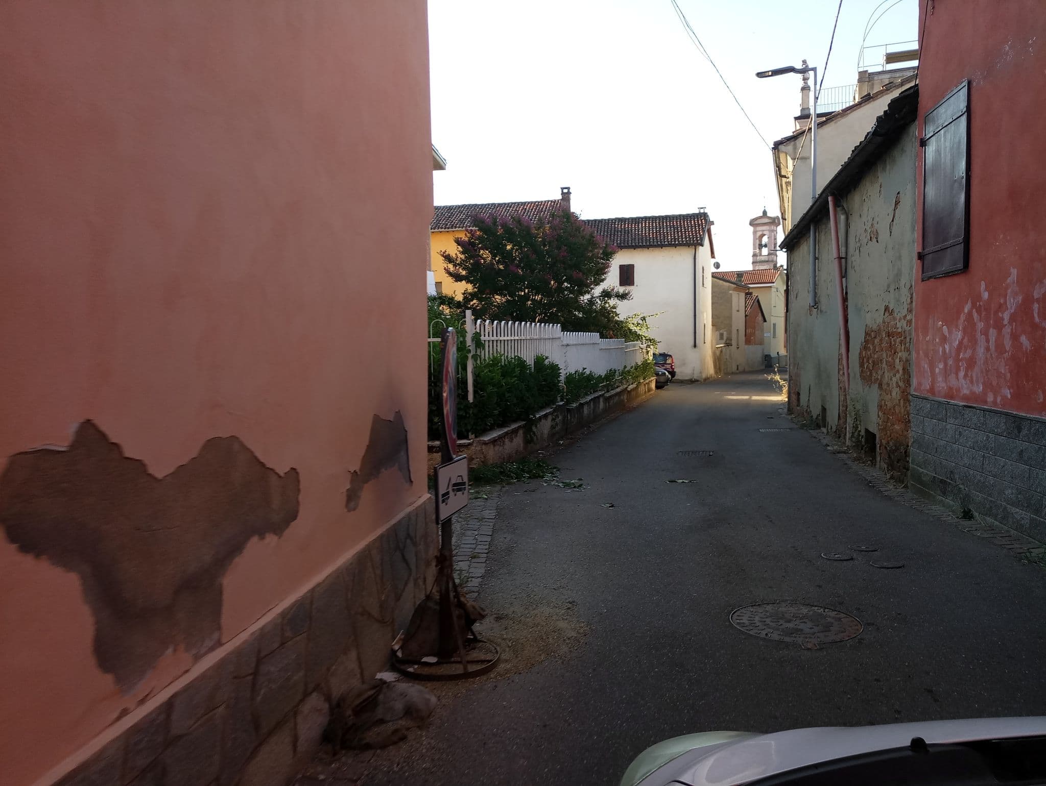 Street view near Il Castello, Valenza — © iberti (CC BY-SA · Mapillary)