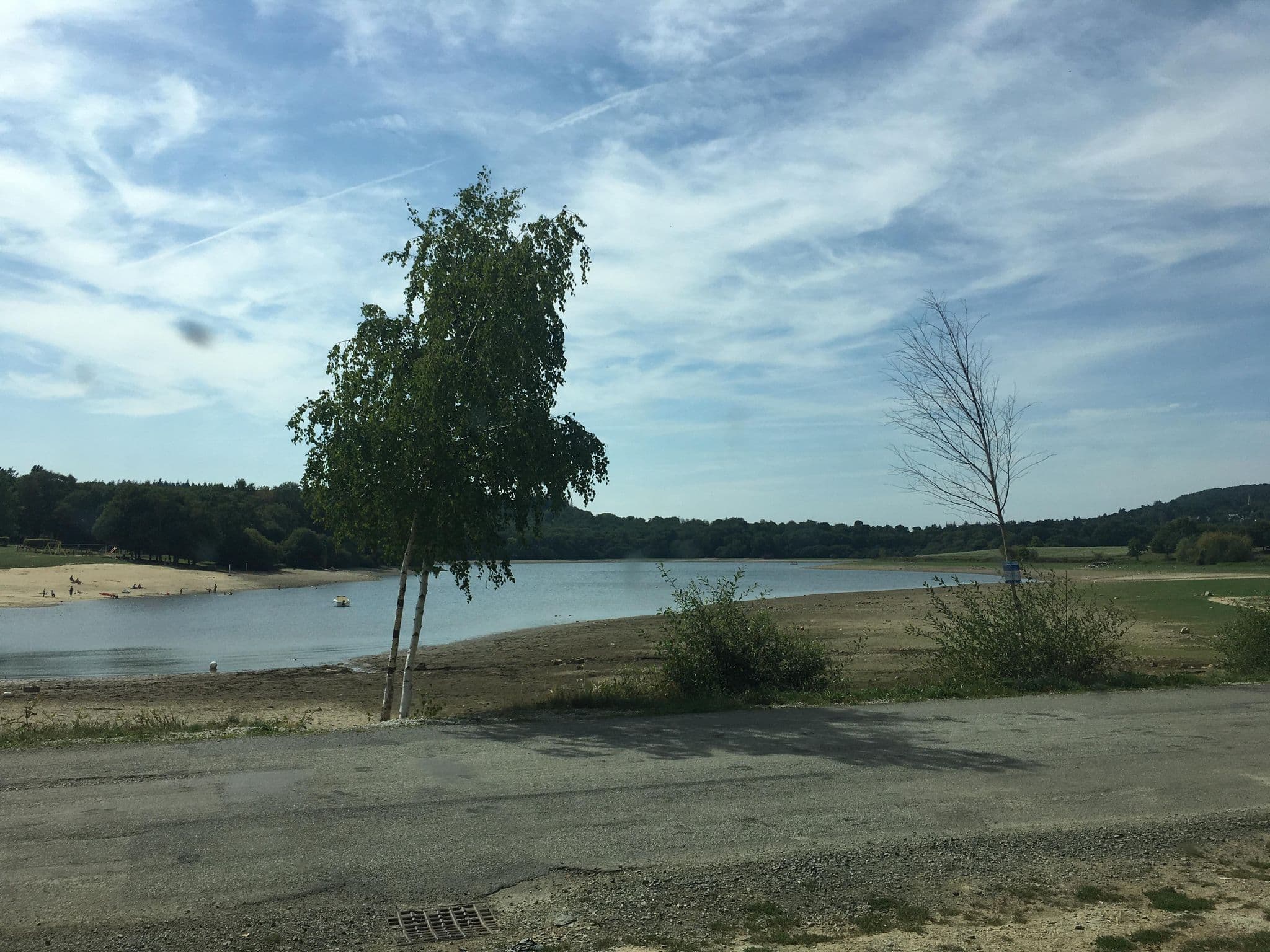 Street view near Aire de stationnement Landroannec, Mûr-de-Bretagne — © raymond (CC BY-SA · Mapillary)