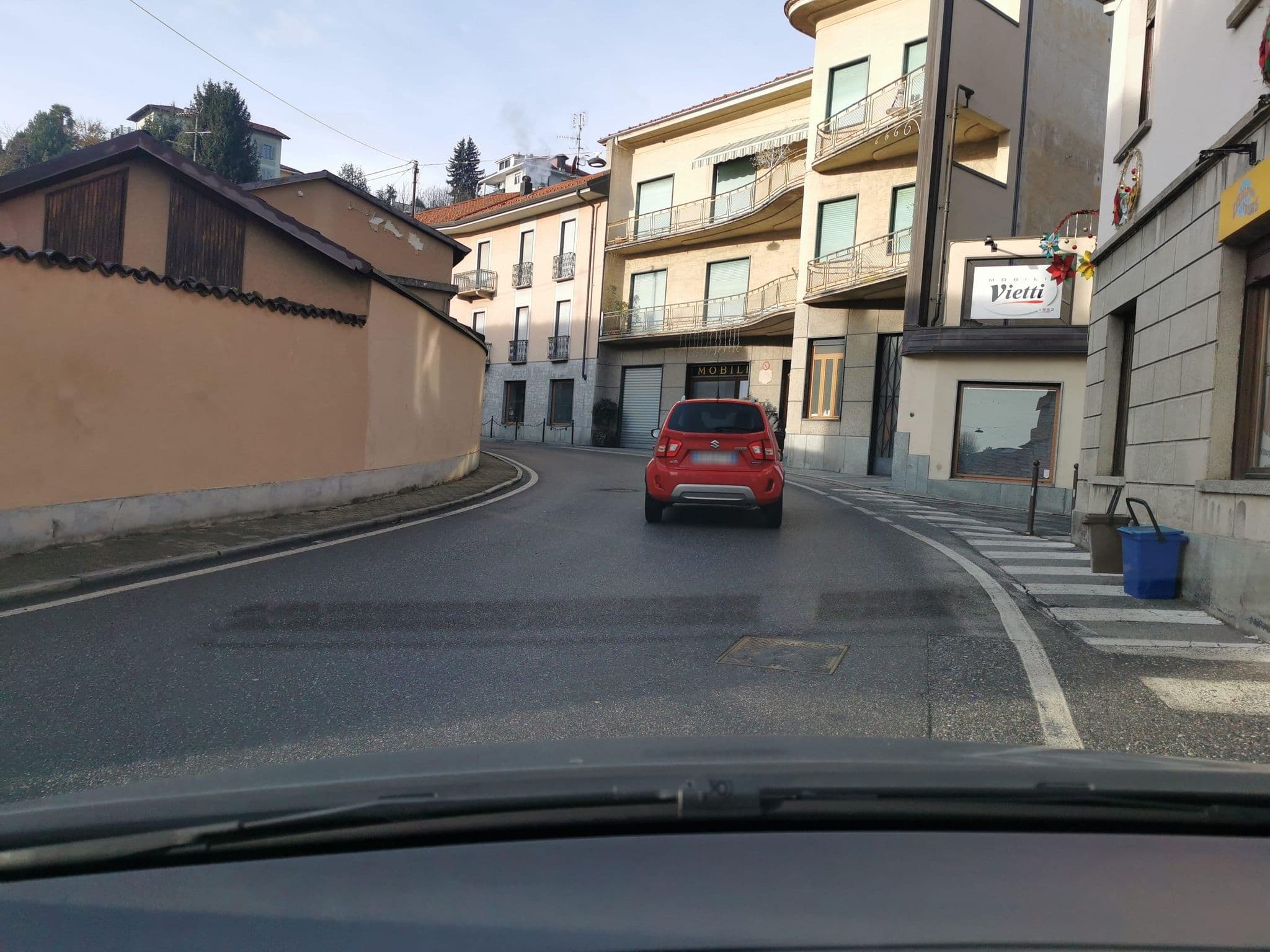Street view near Hotel Piemonte, Lanzo Torinese — © canfe (CC BY-SA · Mapillary)