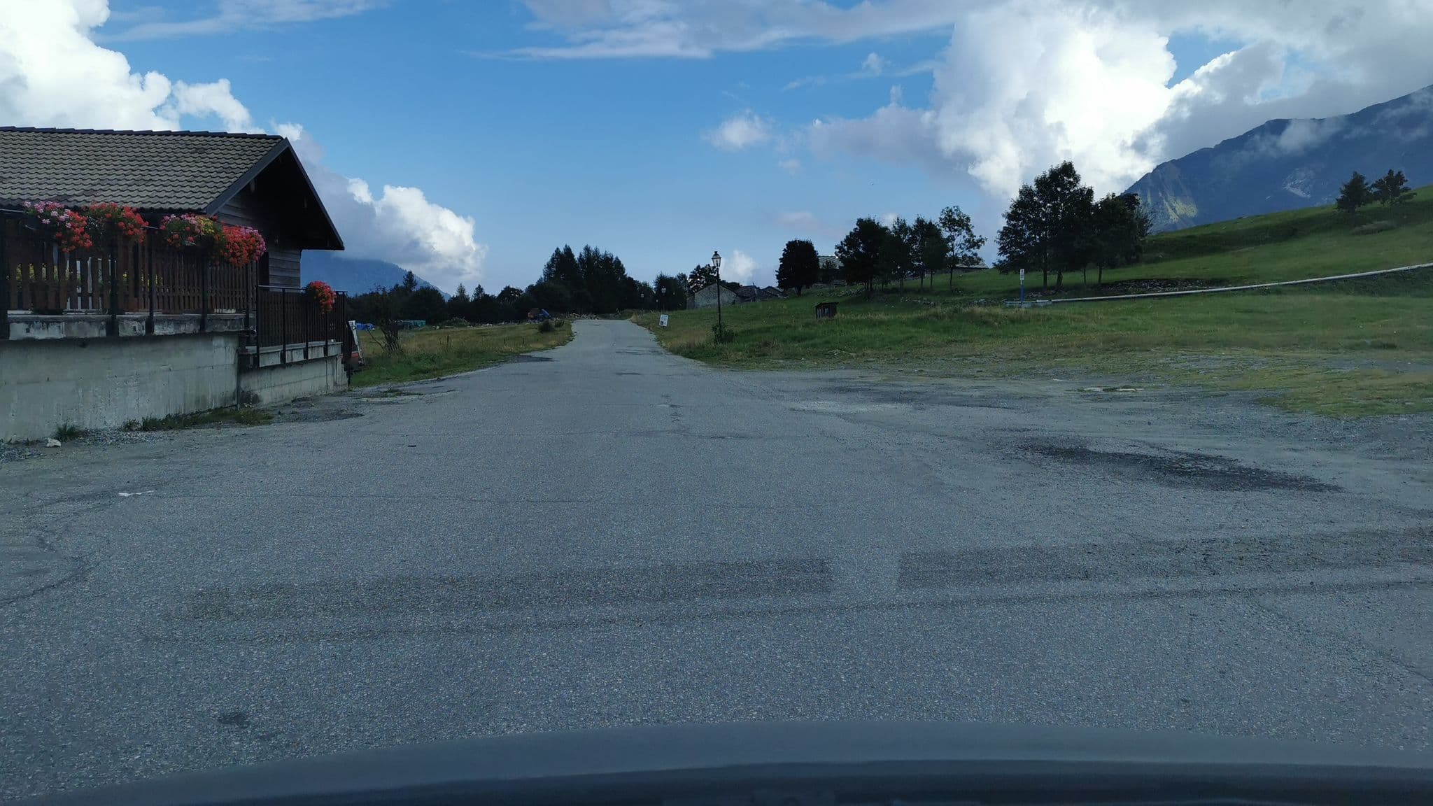 Street view near Nei et Soleil, Bruzolo — © canfe (CC BY-SA · Mapillary)