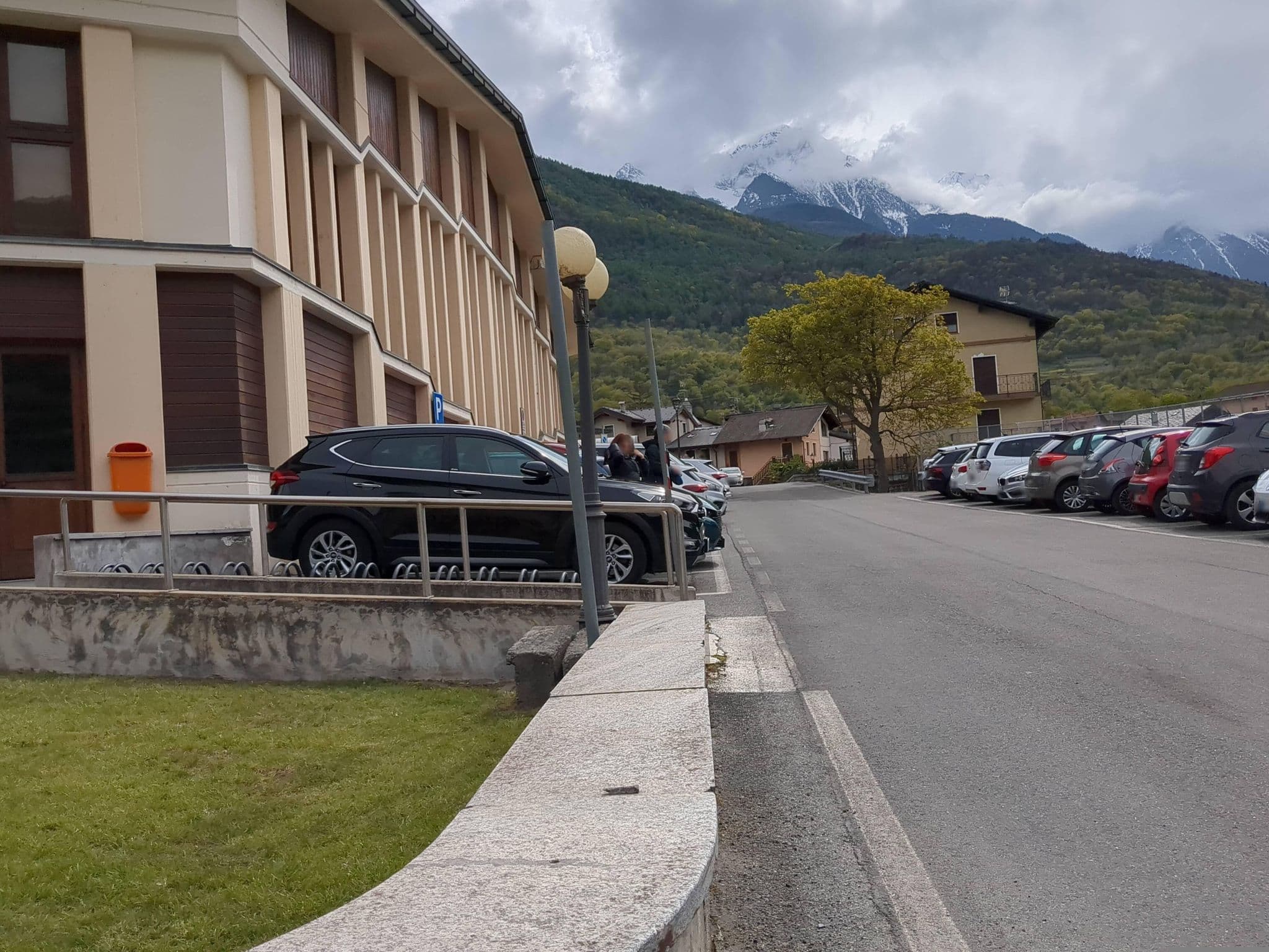Street view near Agriturismo Le Bonheur, Fénis — © jacopofar (CC BY-SA · Mapillary)