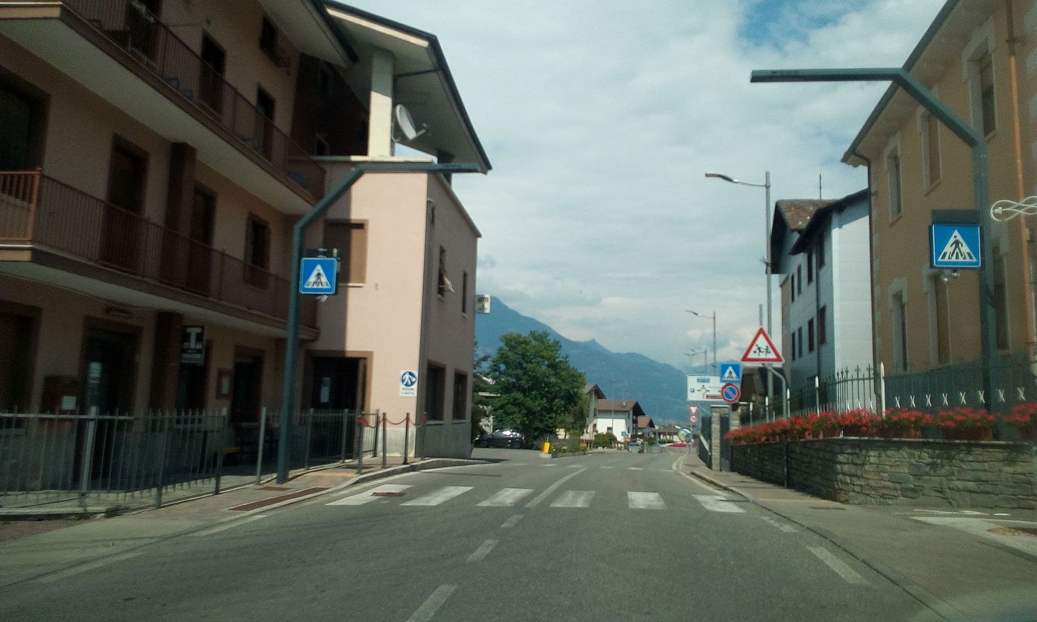 Street view near Hotel Ristorante Pezzoli, Gressan — © gianmarionavi (CC BY-SA · Mapillary)