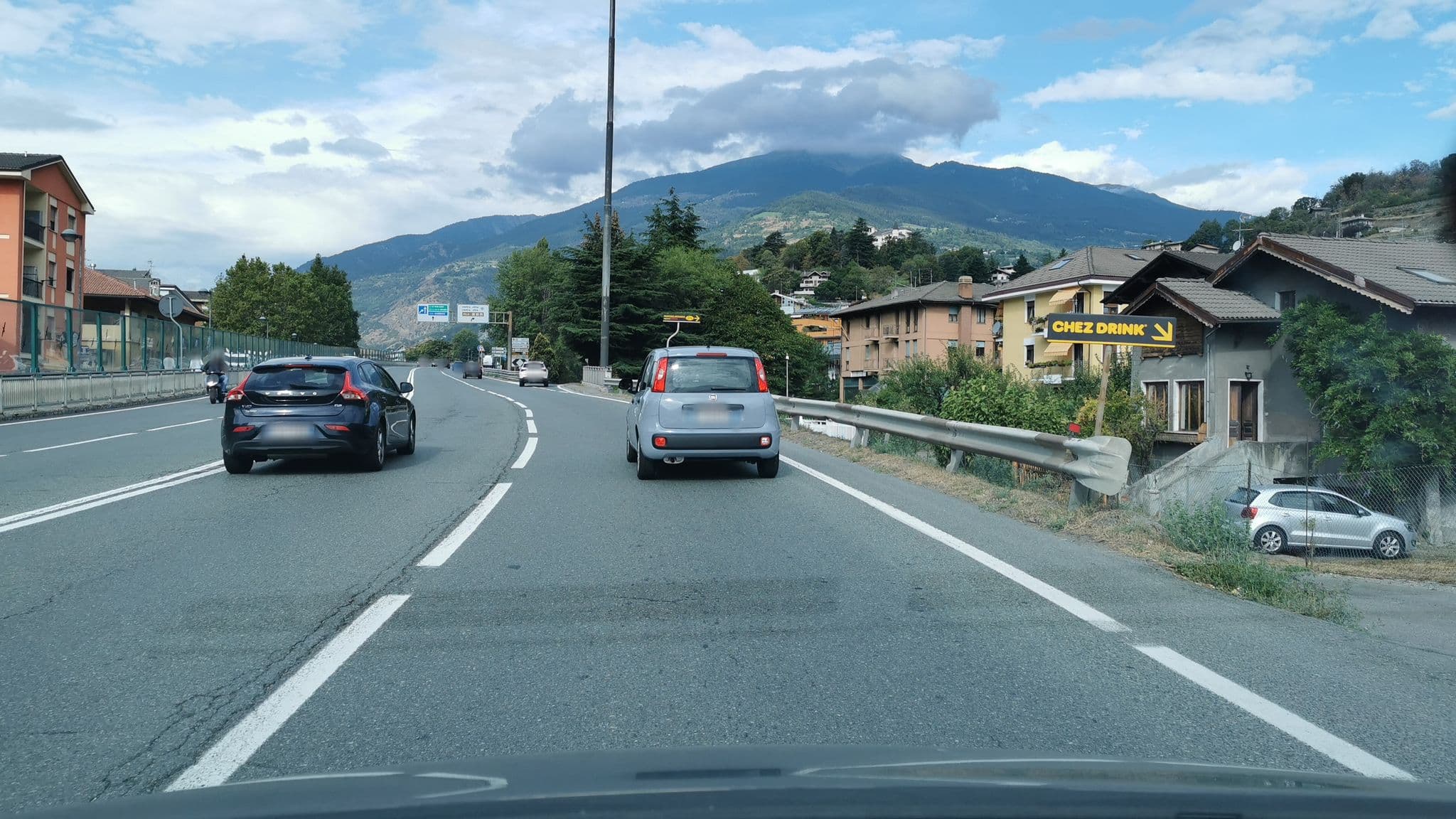 Street view near Hotel Joli, Chef-Lieu — © canfe (CC BY-SA · Mapillary)