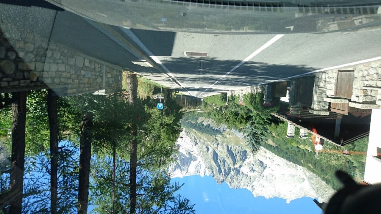 Street view near Chalet Chamois, Courmayeur — © voschix (CC BY-SA · Mapillary)