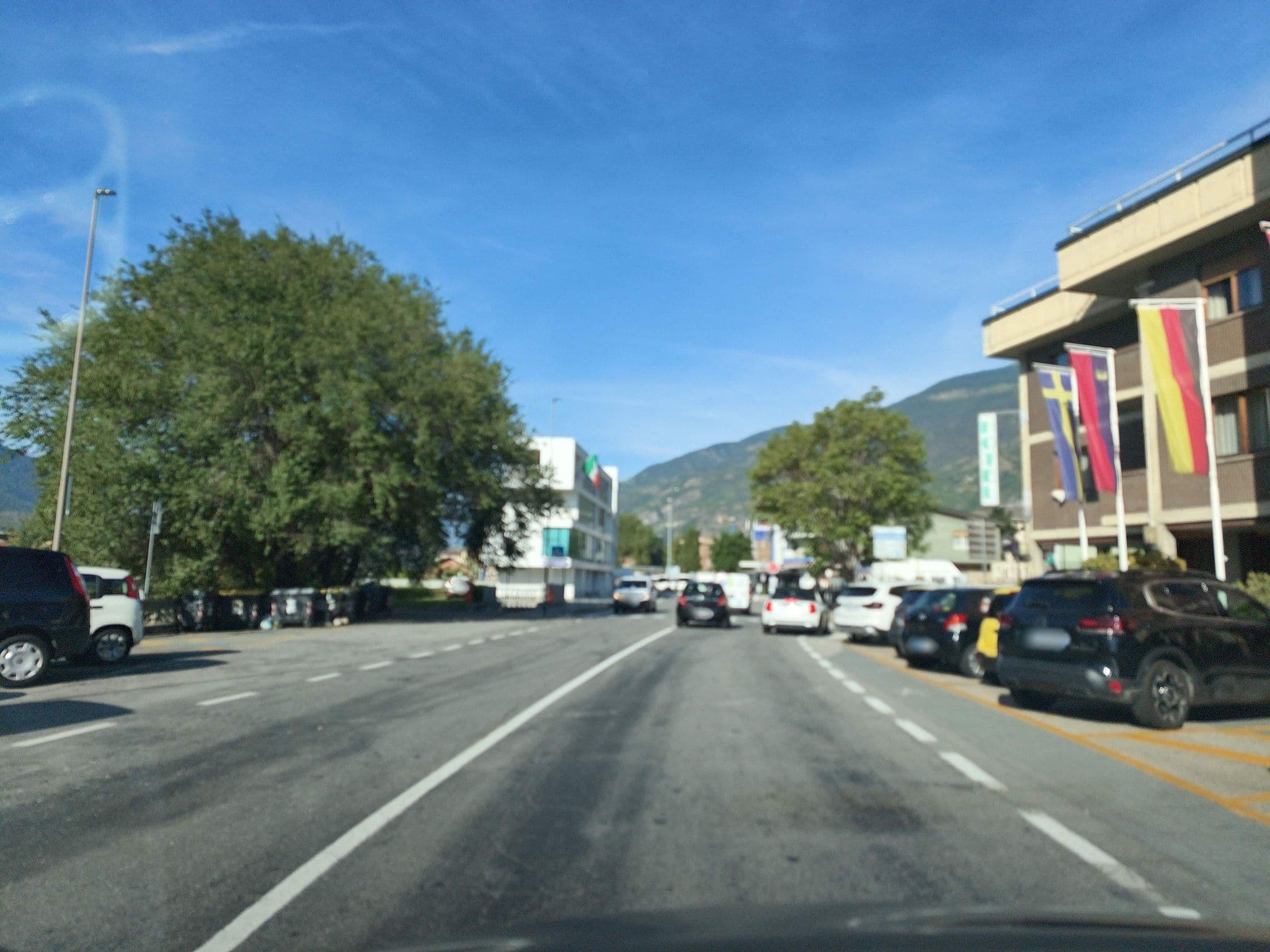 Street view near Le Pageot, Aosta — © canfe (CC BY-SA · Mapillary)