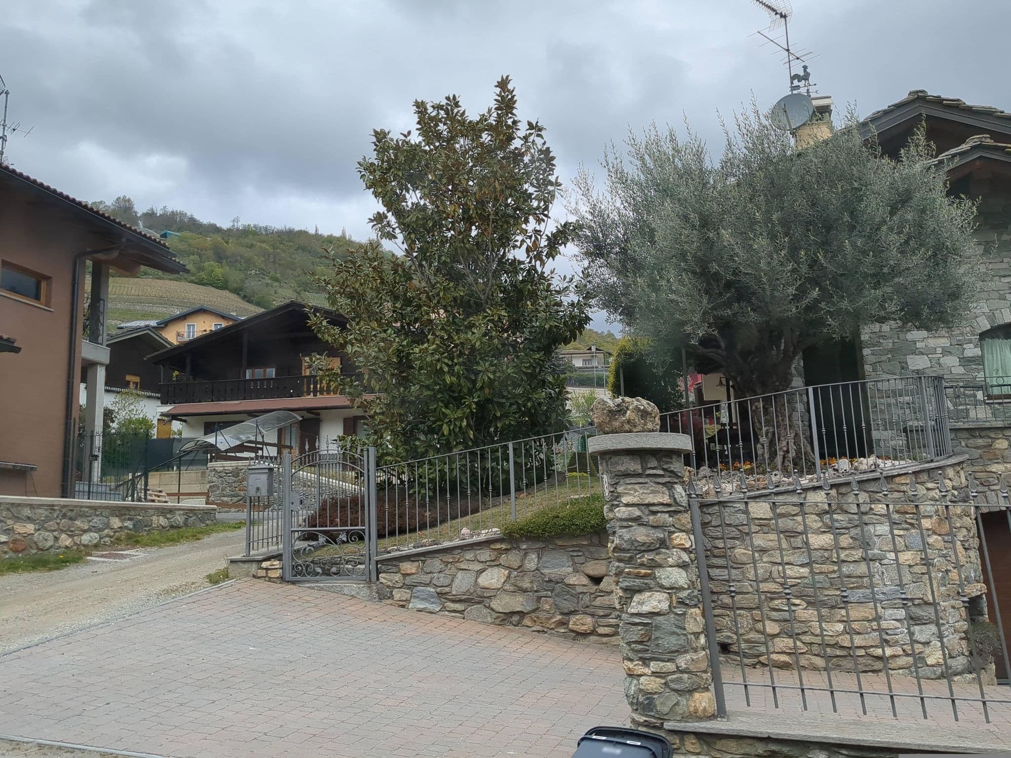 Street view near Appartamento Fleur Des Neiges, Aosta — © jacopofar (CC BY-SA · Mapillary)