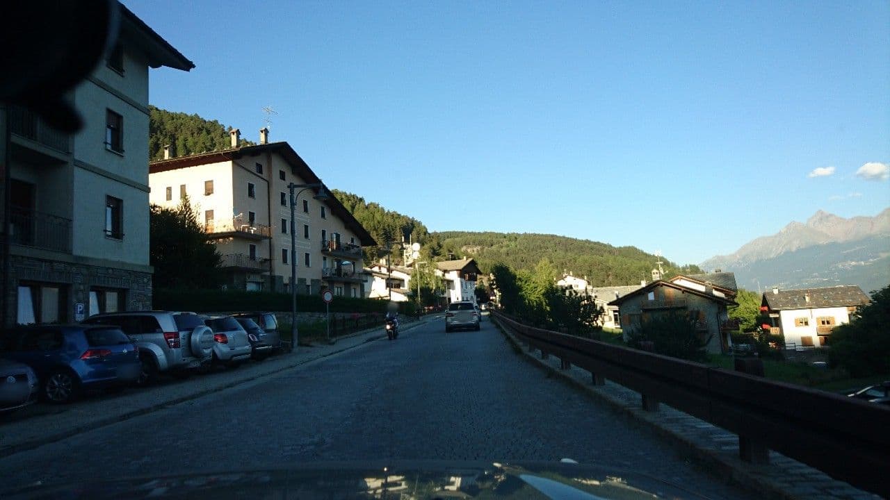Street view near Hotel Bellavista, Saint-Pierre — © voschix (CC BY-SA · Mapillary)